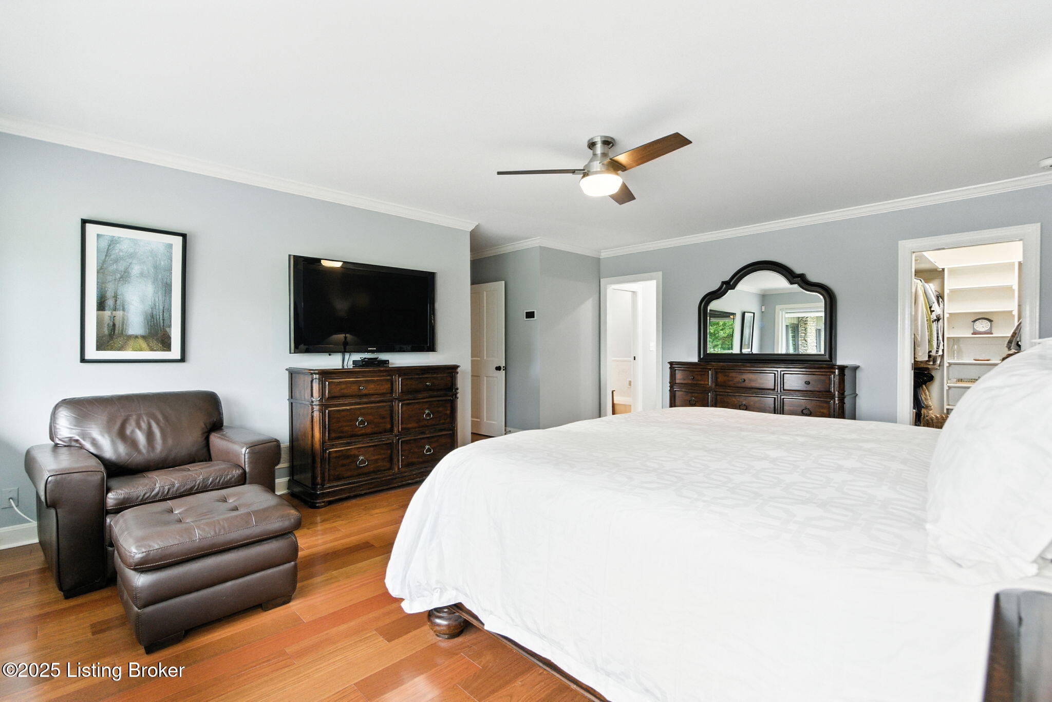 Louisville, Kentucky, 40222, United States, 5 Bedrooms Bedrooms, ,5 BathroomsBathrooms,Residential,Active,1929431
