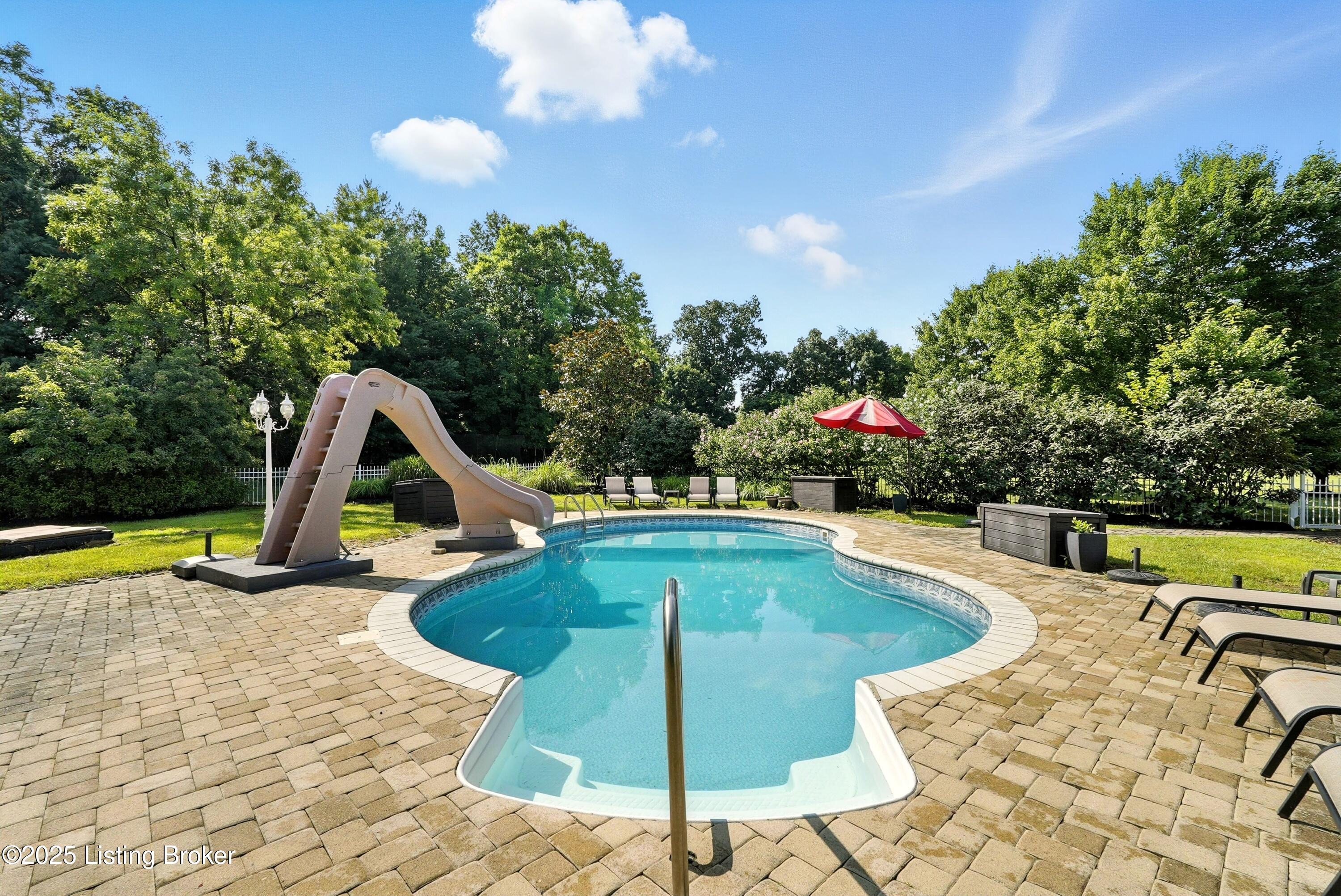 Louisville, Kentucky, 40223, United States, 5 Bedrooms Bedrooms, ,5 BathroomsBathrooms,Residential,Active,1968407