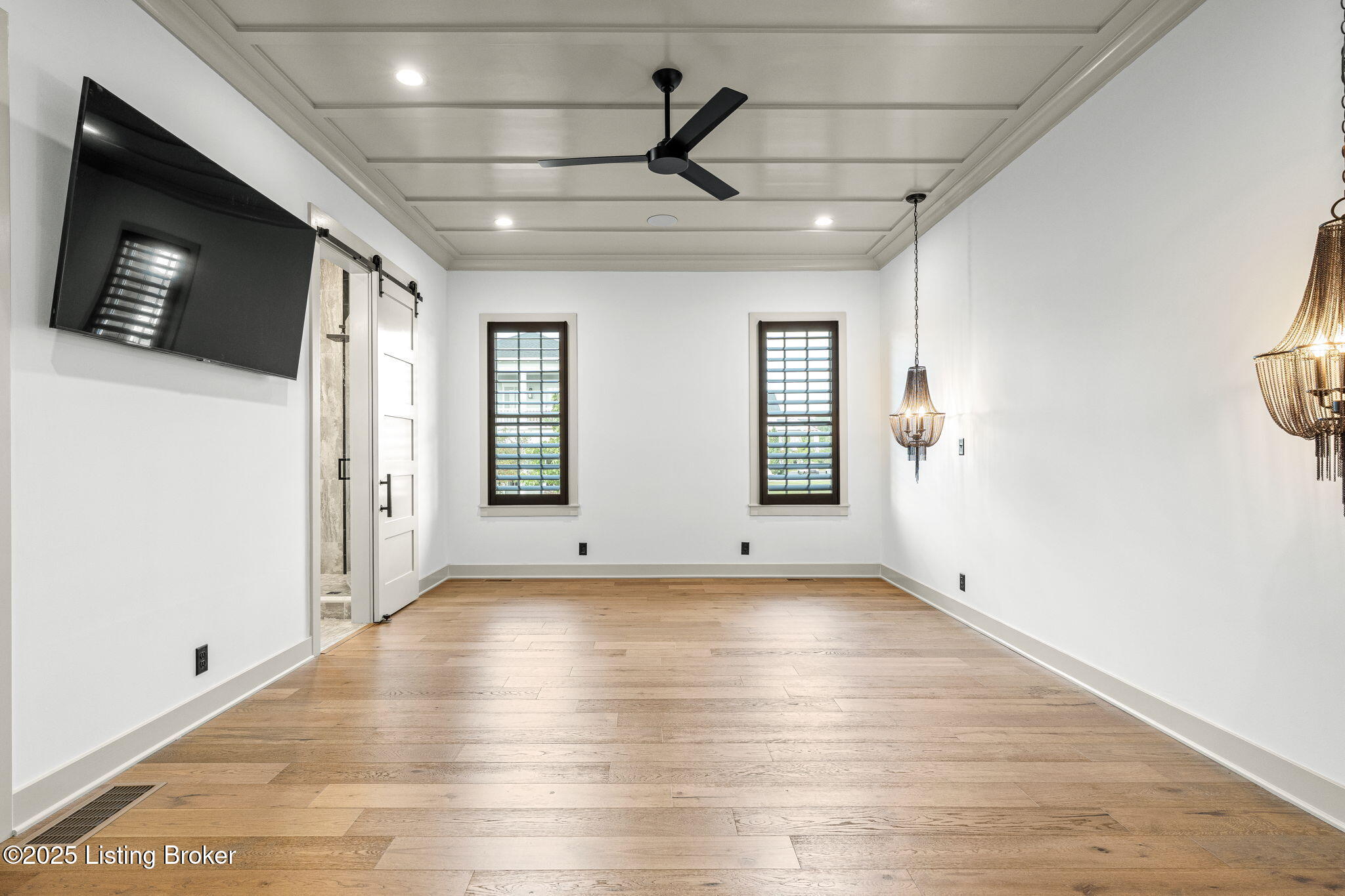 Prospect, Kentucky, 40059, United States, 6 Bedrooms Bedrooms, ,5 BathroomsBathrooms,Residential,Active,1926893