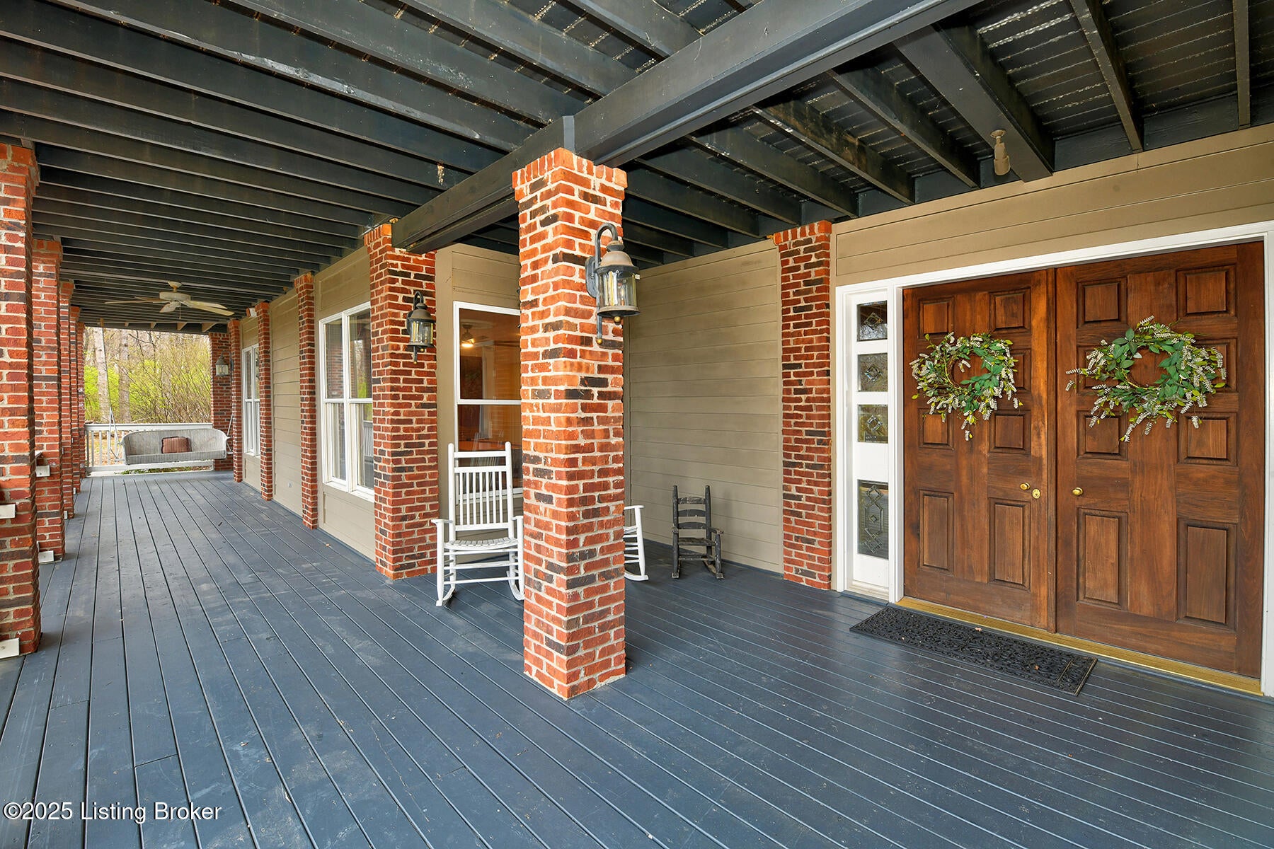 Louisville, Kentucky, 40220, United States, 5 Bedrooms Bedrooms, ,7 BathroomsBathrooms,Residential,Active,1953976