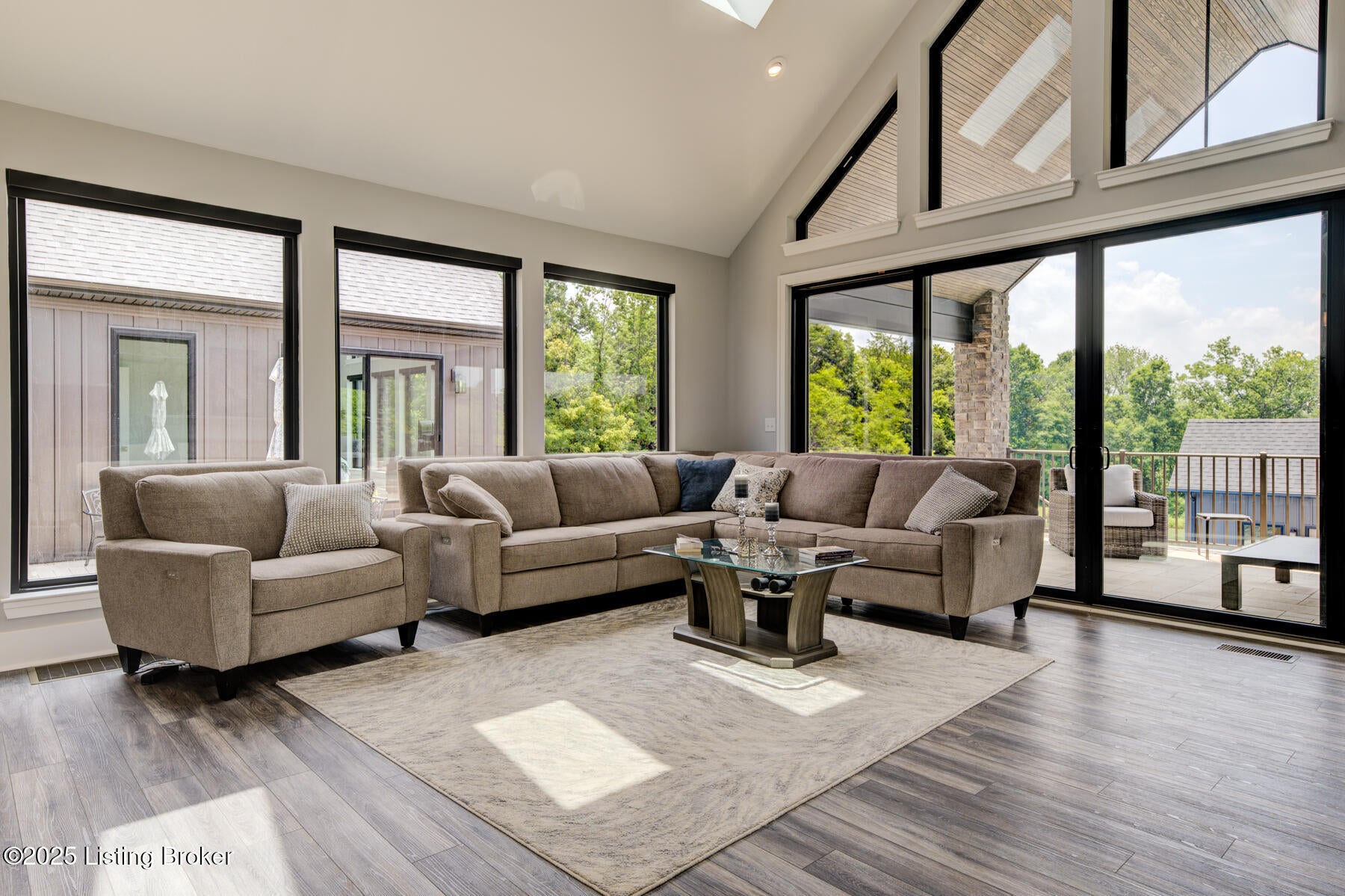 Taylorsville, Kentucky, 40071, United States, ,5 BathroomsBathrooms,Residential,Active,1900170