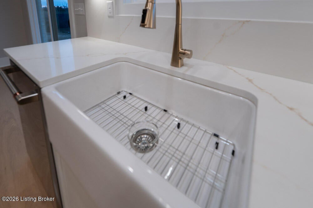 Prospect, Kentucky, 40059, United States, 5 Bedrooms Bedrooms, ,5 BathroomsBathrooms,Residential,Active,2008924