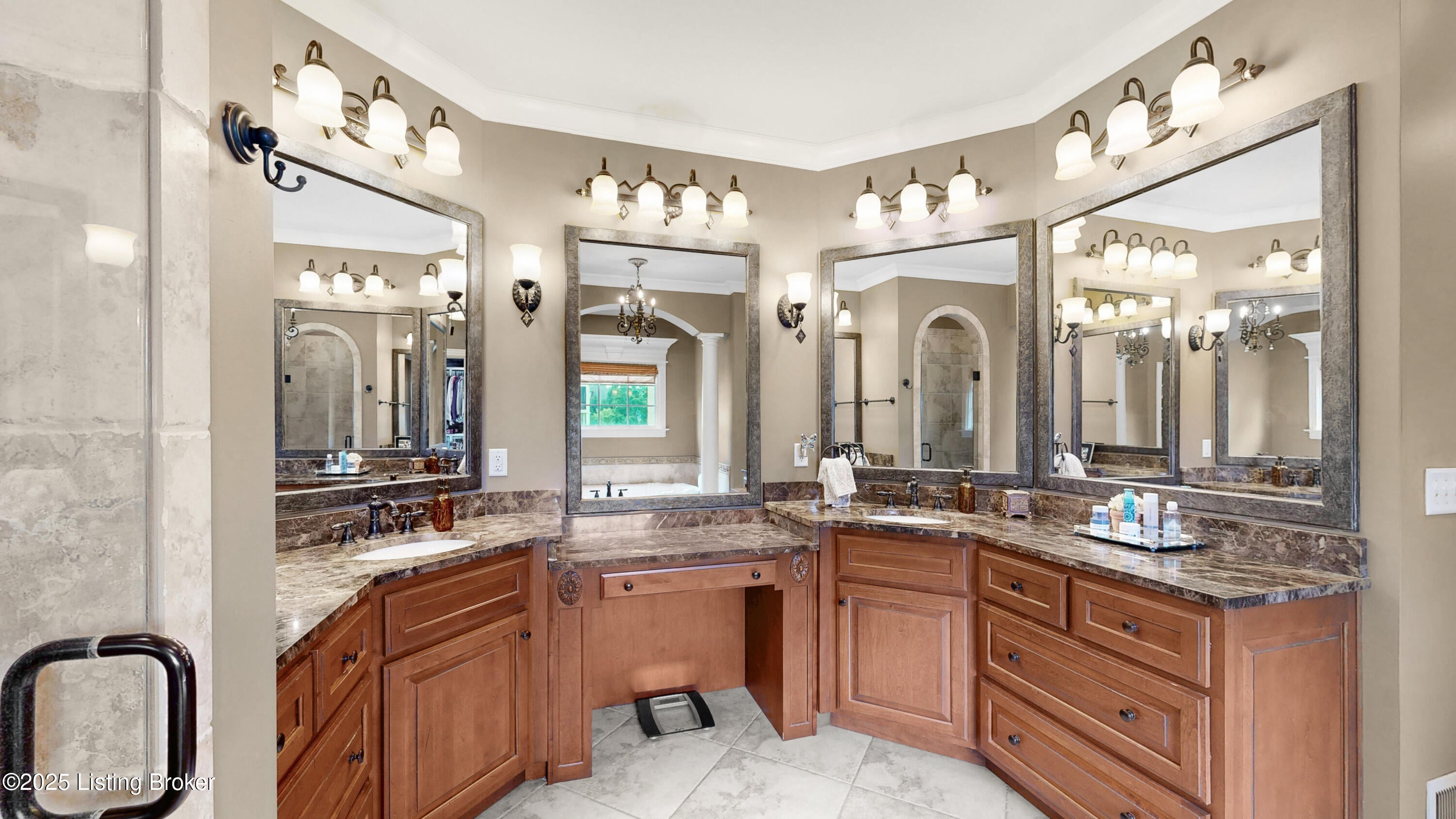 Prospect, Kentucky, 40059, United States, ,5 BathroomsBathrooms,Residential,Active,1849523