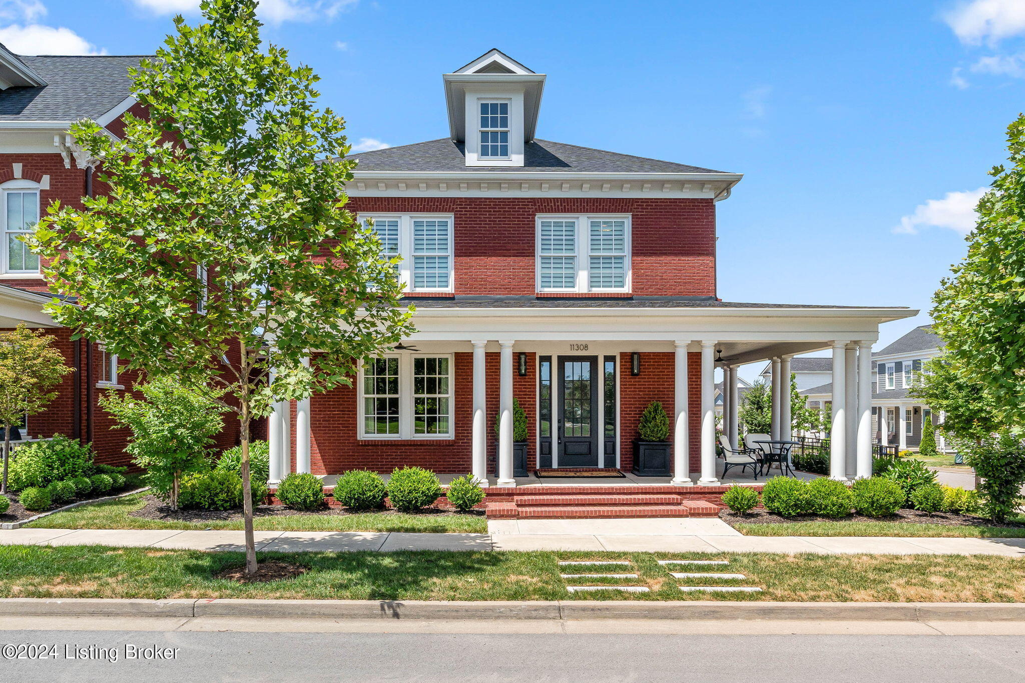 Prospect, Kentucky, 40059, United States, 6 Bedrooms Bedrooms, ,5 BathroomsBathrooms,Residential,Active,1926893