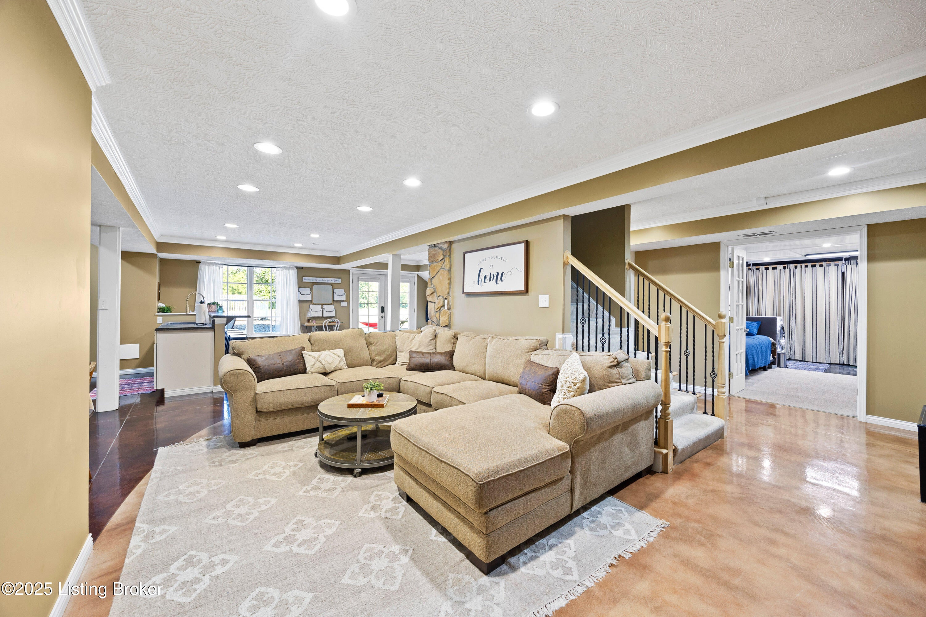 Louisville, Kentucky, 40272, United States, 6 Bedrooms Bedrooms, ,6 BathroomsBathrooms,Residential,Active,1929692