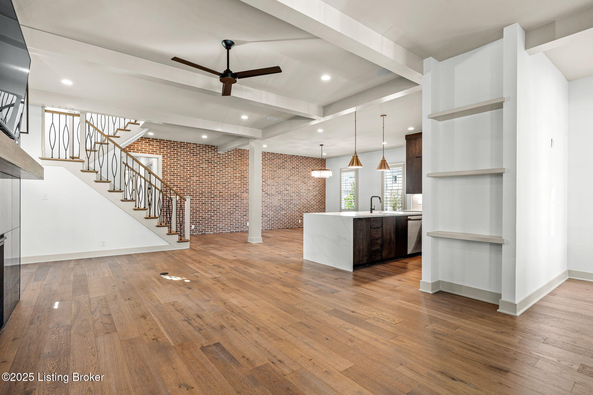 Prospect, Kentucky, 40059, United States, 6 Bedrooms Bedrooms, ,5 BathroomsBathrooms,Residential,Active,1926893