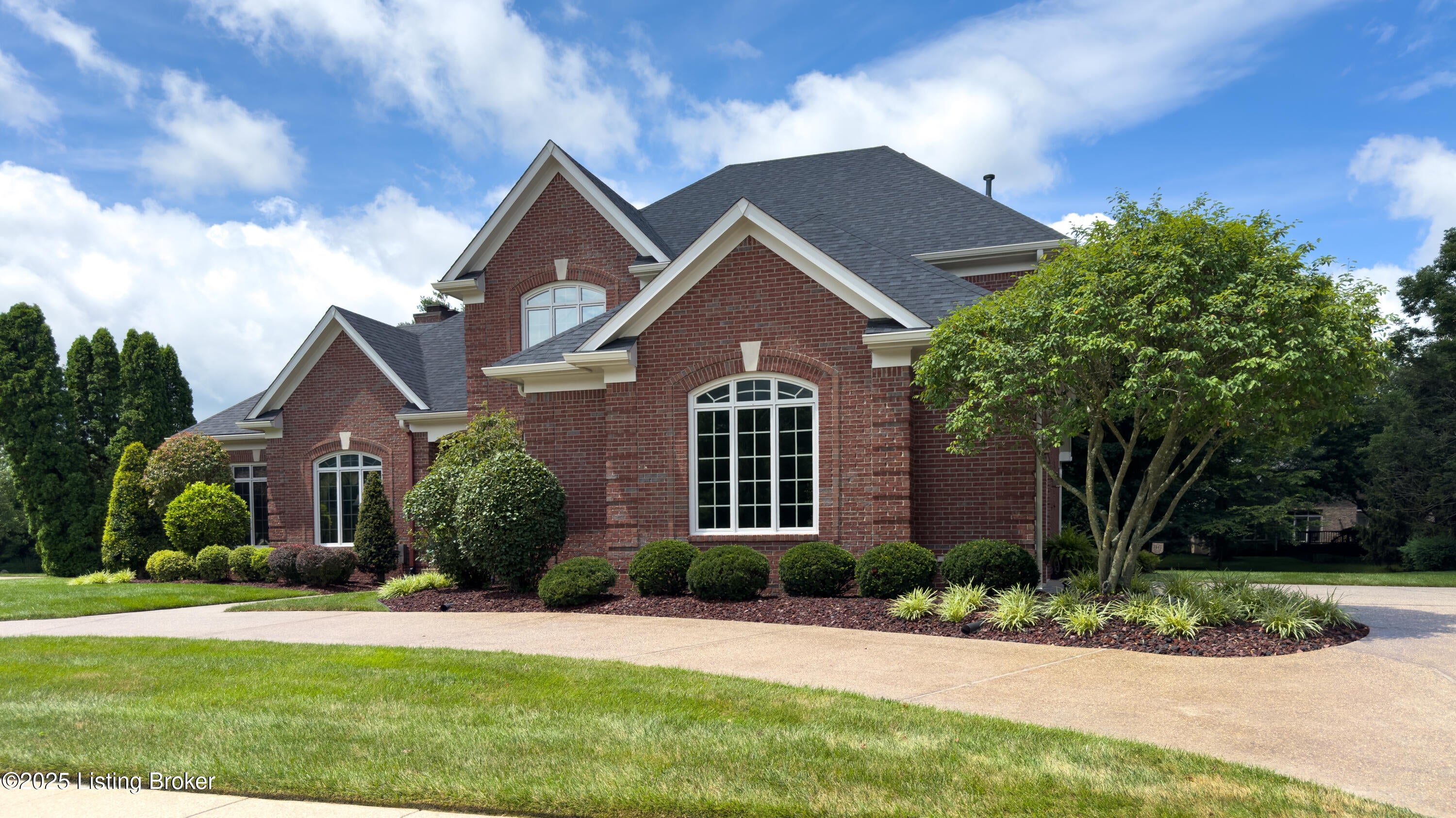 Prospect, Kentucky, 40059, United States, 4 Bedrooms Bedrooms, ,5 BathroomsBathrooms,Residential,Active,1944096