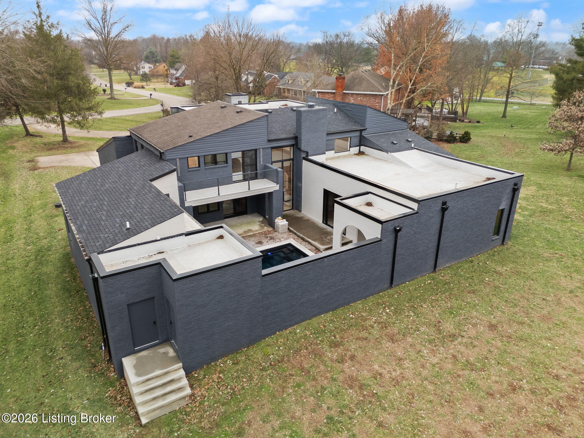 Shelbyville, Kentucky, 40065, United States, 5 Bedrooms Bedrooms, ,5 BathroomsBathrooms,Residential,Active,2007617