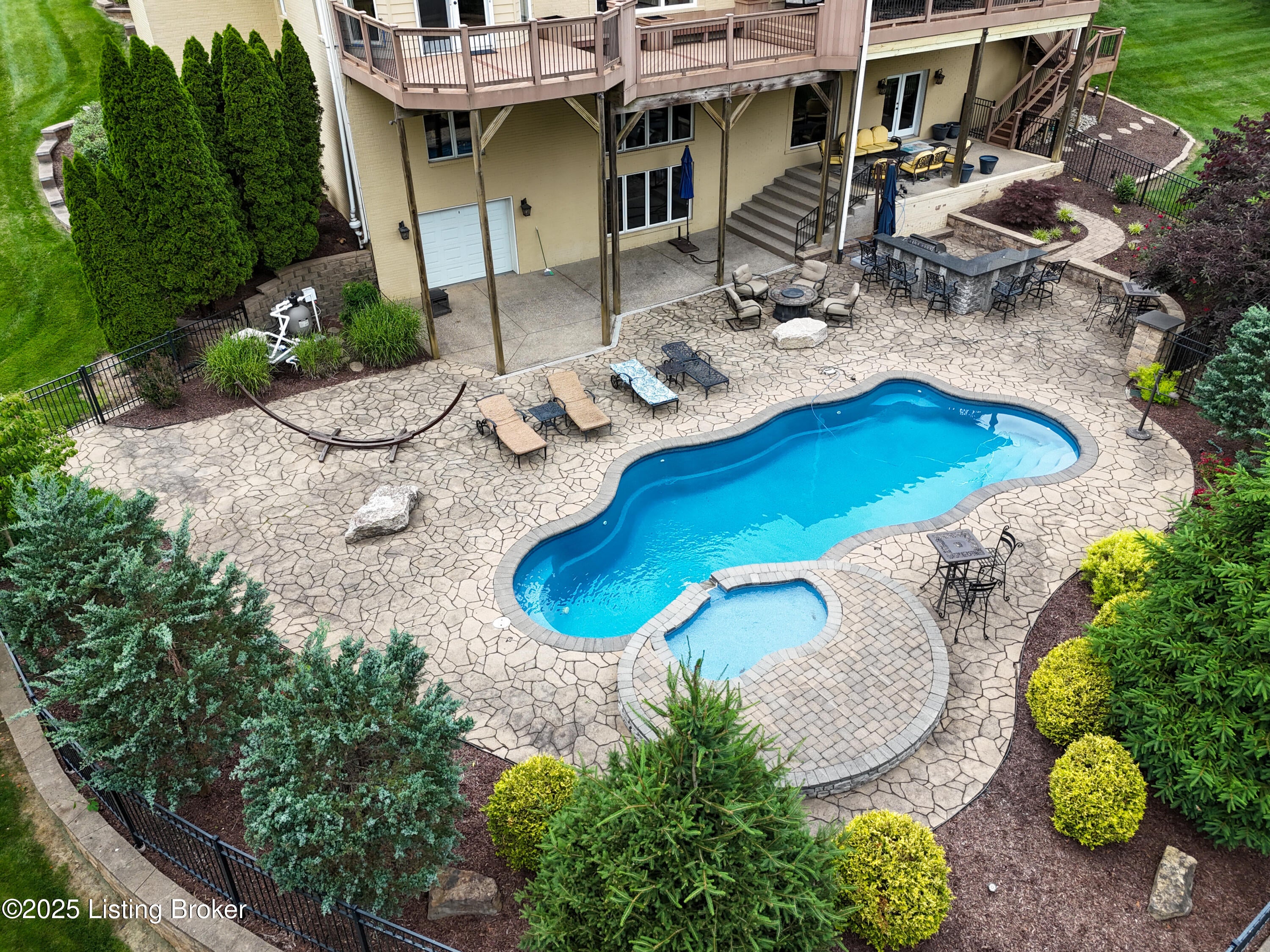 Prospect, Kentucky, 40059, United States, ,5 BathroomsBathrooms,Residential,Active,1849523