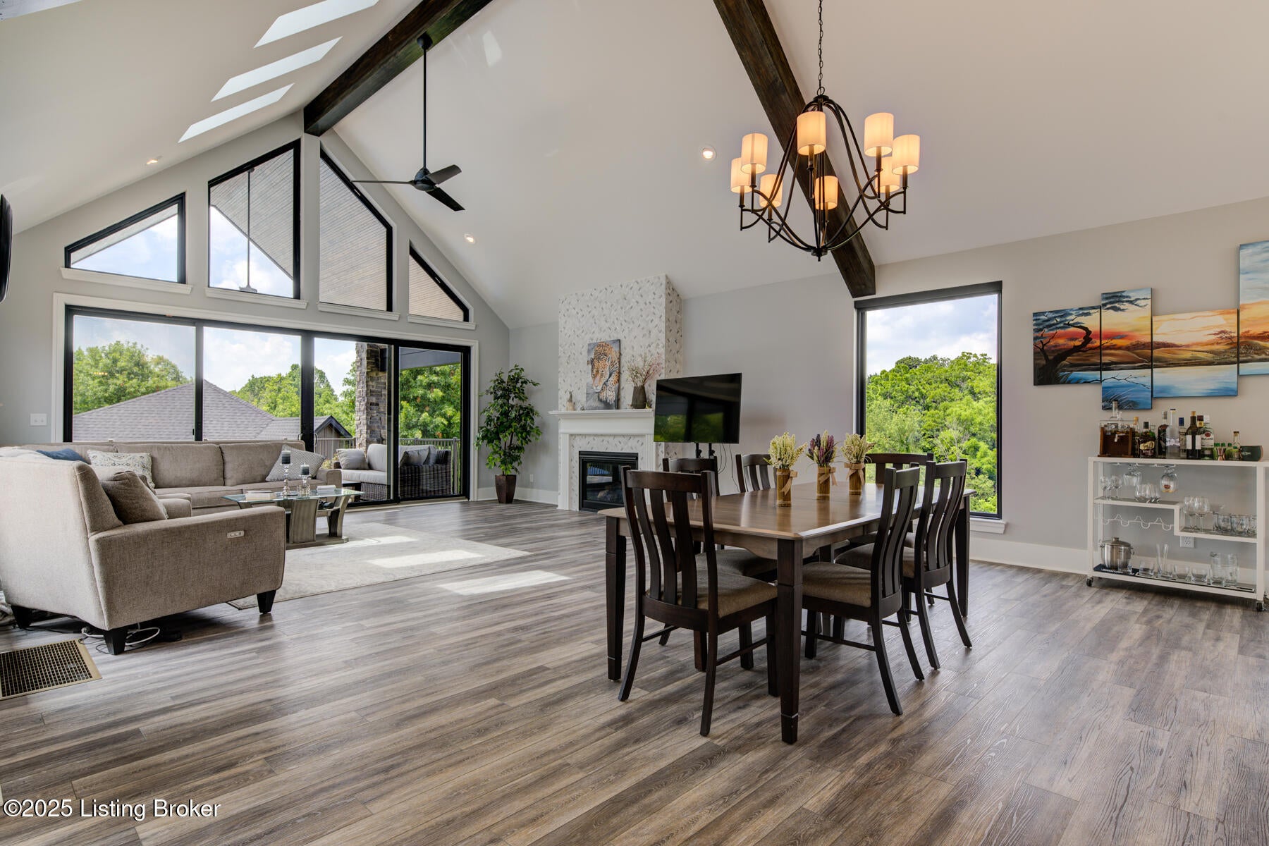 Taylorsville, Kentucky, 40071, United States, ,5 BathroomsBathrooms,Residential,Active,1900170