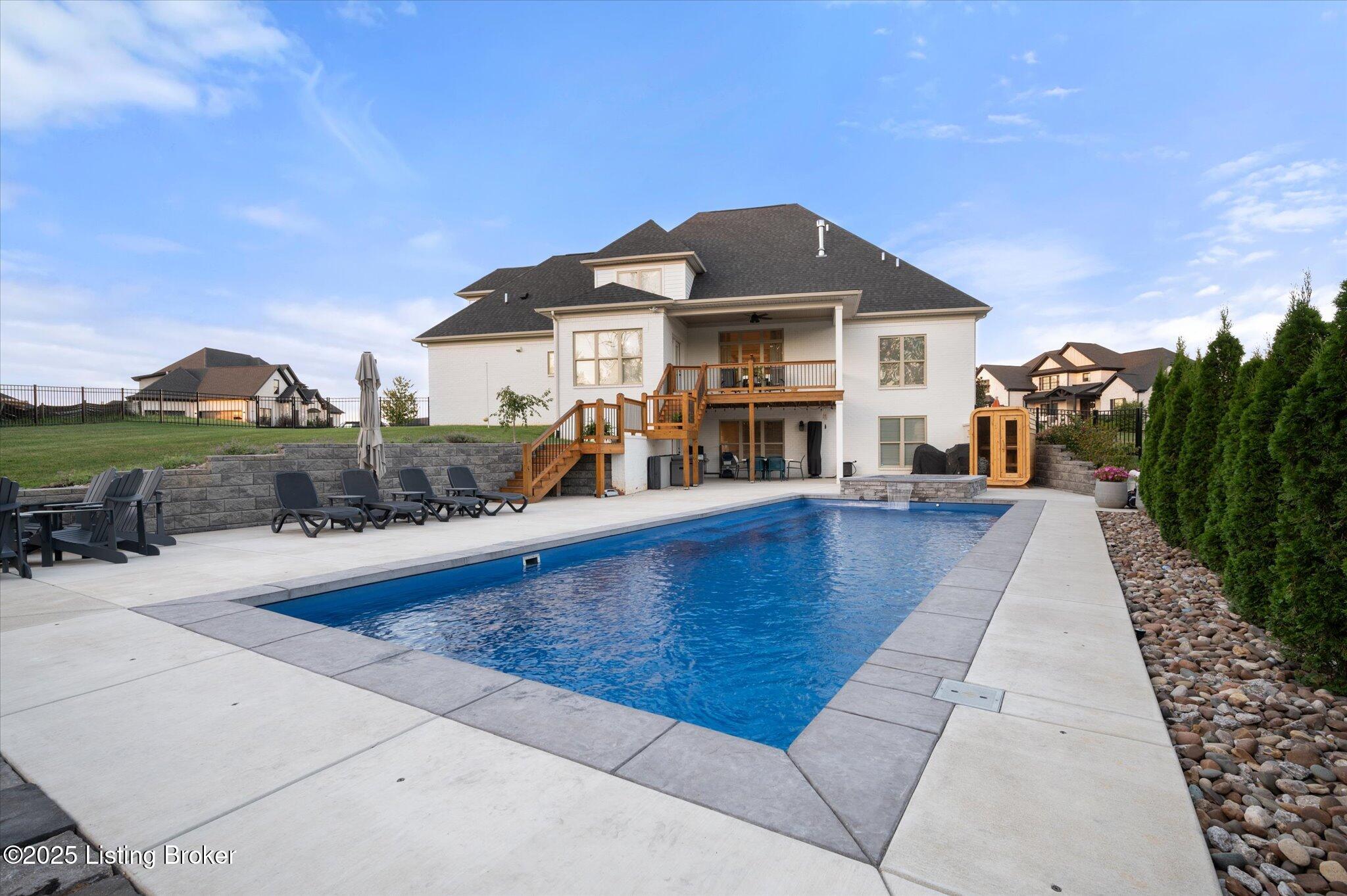 Crestwood, Kentucky, 40014, United States, 6 Bedrooms Bedrooms, ,5 BathroomsBathrooms,Residential,Active,1926918