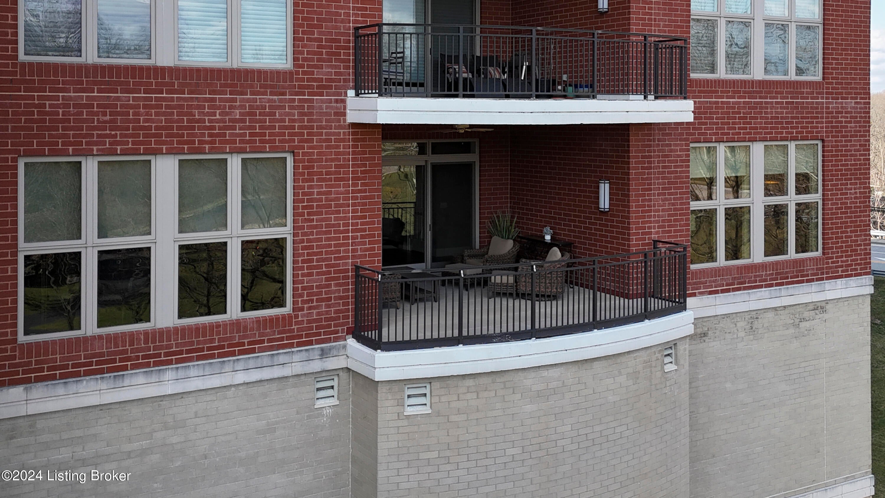 Louisville, Kentucky, 40241, United States, 3 Bedrooms Bedrooms, ,3 BathroomsBathrooms,Residential,Active,1946524