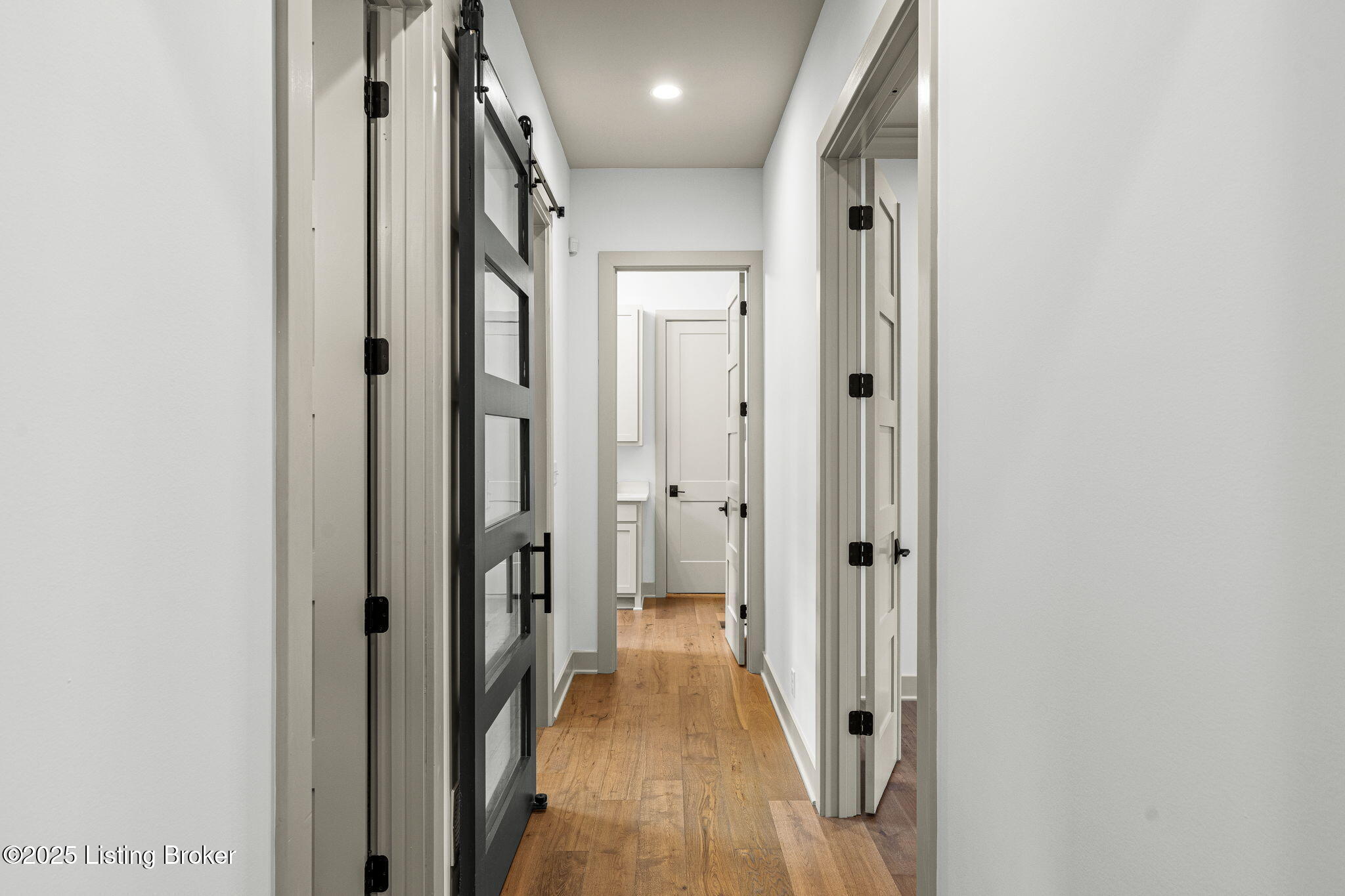 Prospect, Kentucky, 40059, United States, 6 Bedrooms Bedrooms, ,5 BathroomsBathrooms,Residential,Active,1926893