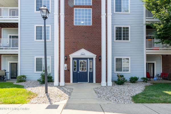 2604 ARISTOCRAT PL UNIT 301, LOUISVILLE, KY 40299 - Image 1