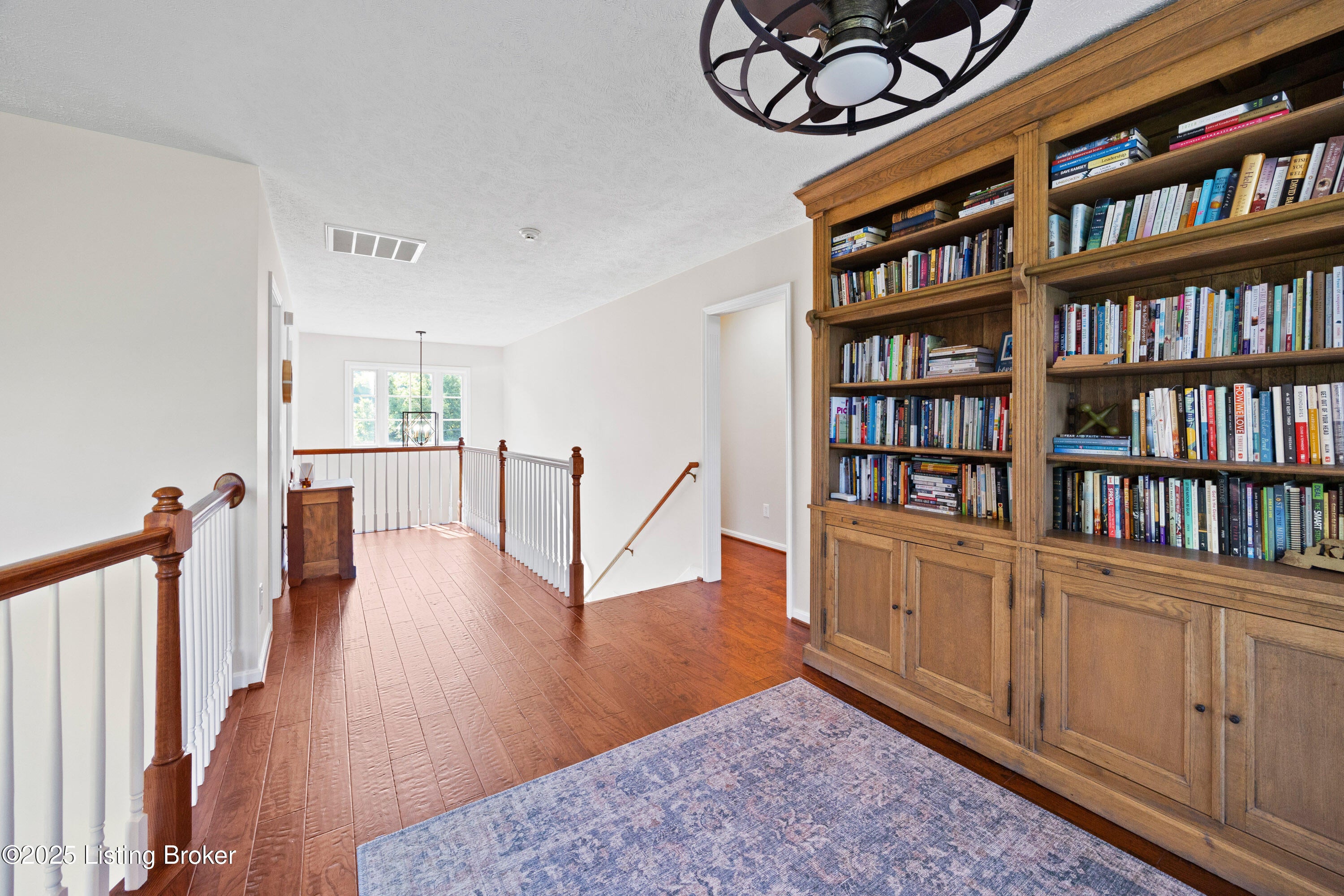 Louisville, Kentucky, 40272, United States, 6 Bedrooms Bedrooms, ,6 BathroomsBathrooms,Residential,Active,1929692