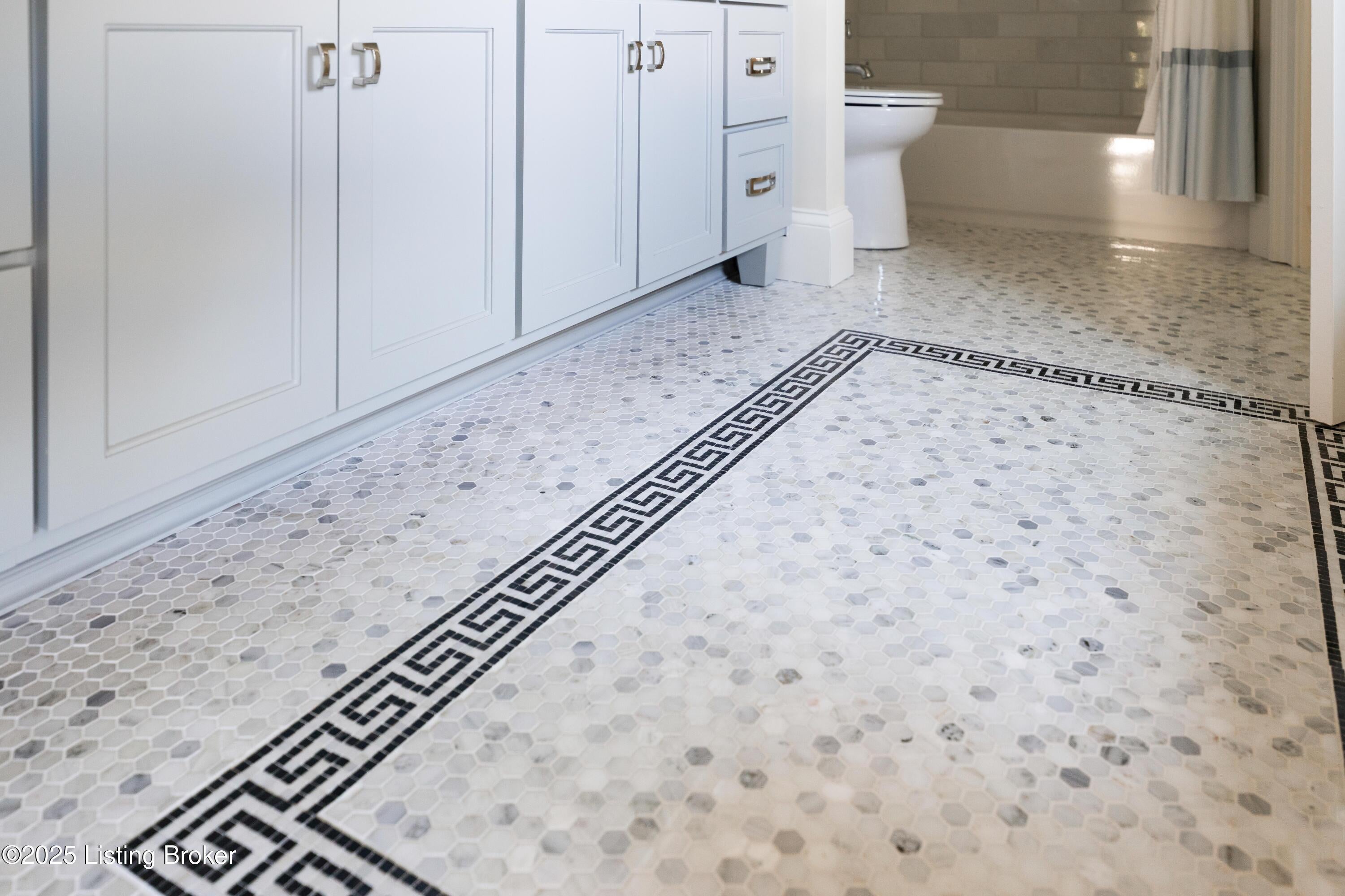 Prospect, Kentucky, 40059, United States, 4 Bedrooms Bedrooms, ,4 BathroomsBathrooms,Residential,Active,1969754