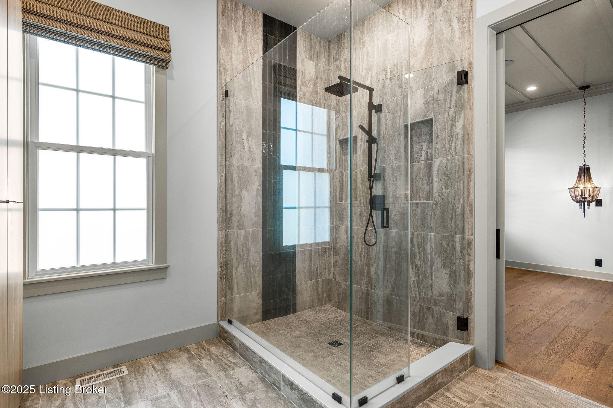 Prospect, Kentucky, 40059, United States, 6 Bedrooms Bedrooms, ,5 BathroomsBathrooms,Residential,Active,1926893