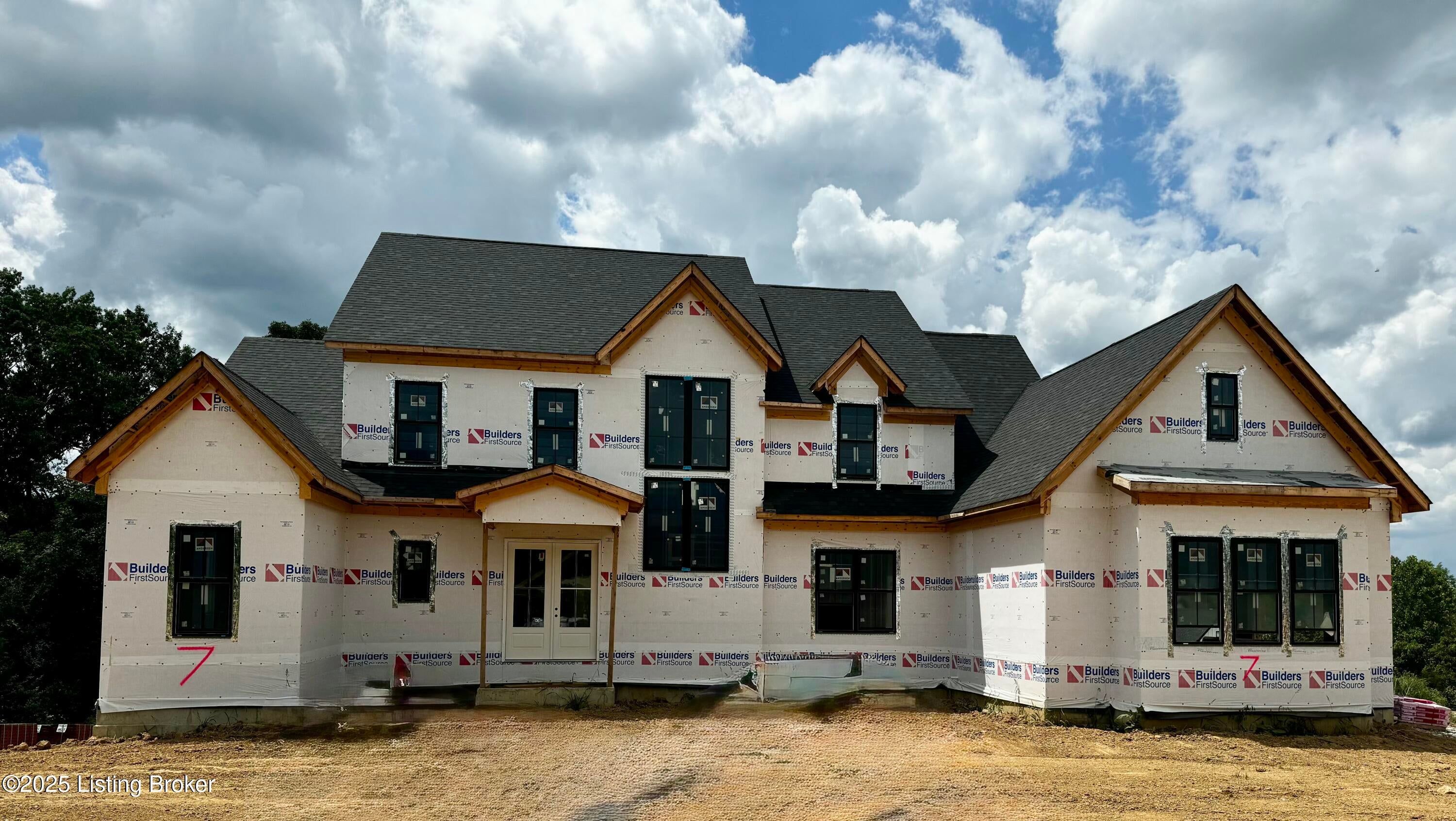 Crestwood, Kentucky, 40014, United States, 5 Bedrooms Bedrooms, ,5 BathroomsBathrooms,Residential,Active,2001338