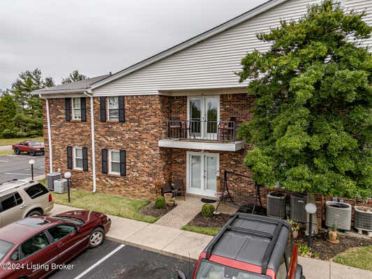 8101 WENDAMOOR DR UNIT 19, LOUISVILLE, KY 40228 - Image 1