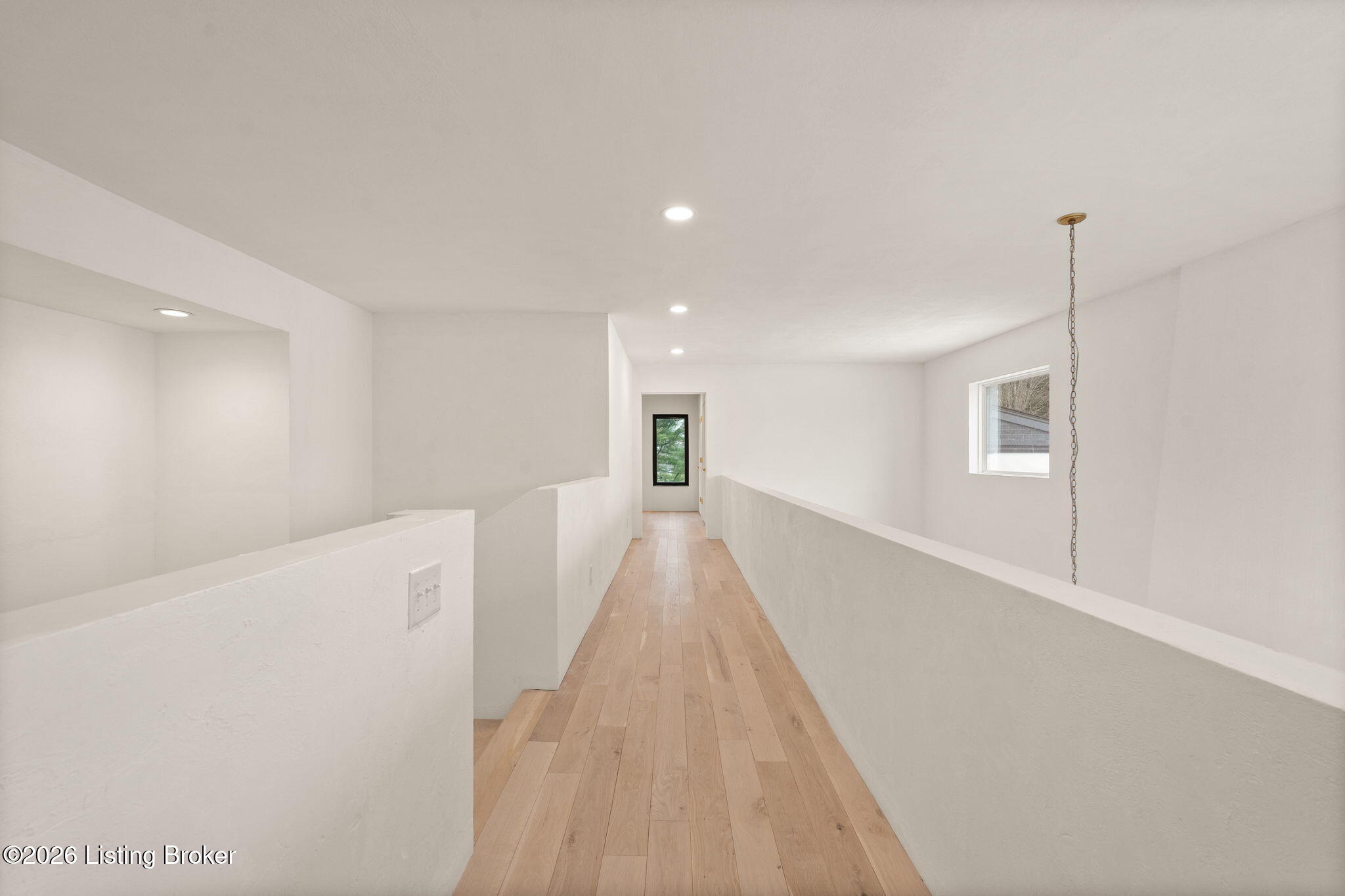 Shelbyville, Kentucky, 40065, United States, 5 Bedrooms Bedrooms, ,5 BathroomsBathrooms,Residential,Active,2007617