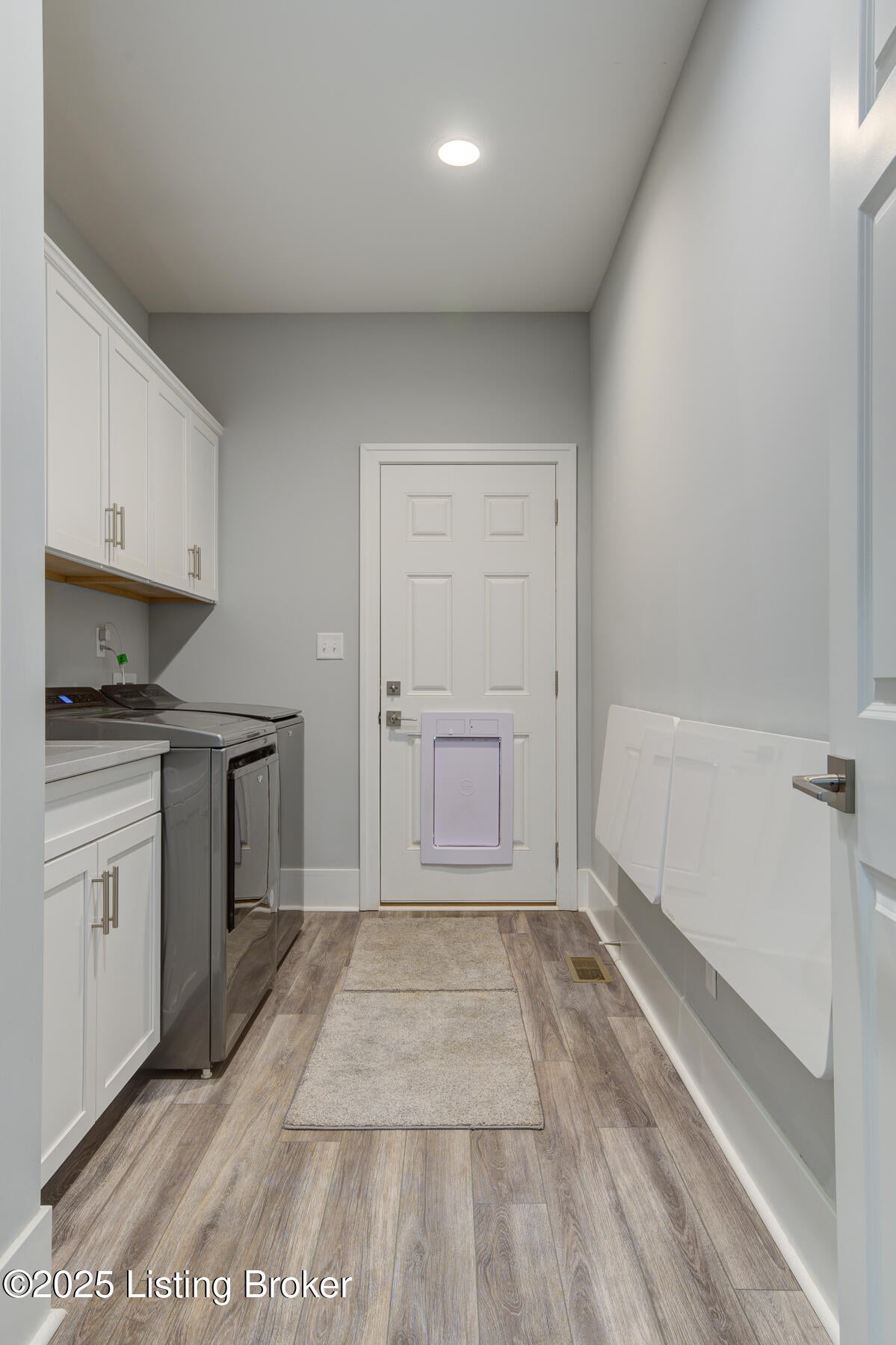 Taylorsville, Kentucky, 40071, United States, ,5 BathroomsBathrooms,Residential,Active,1900170