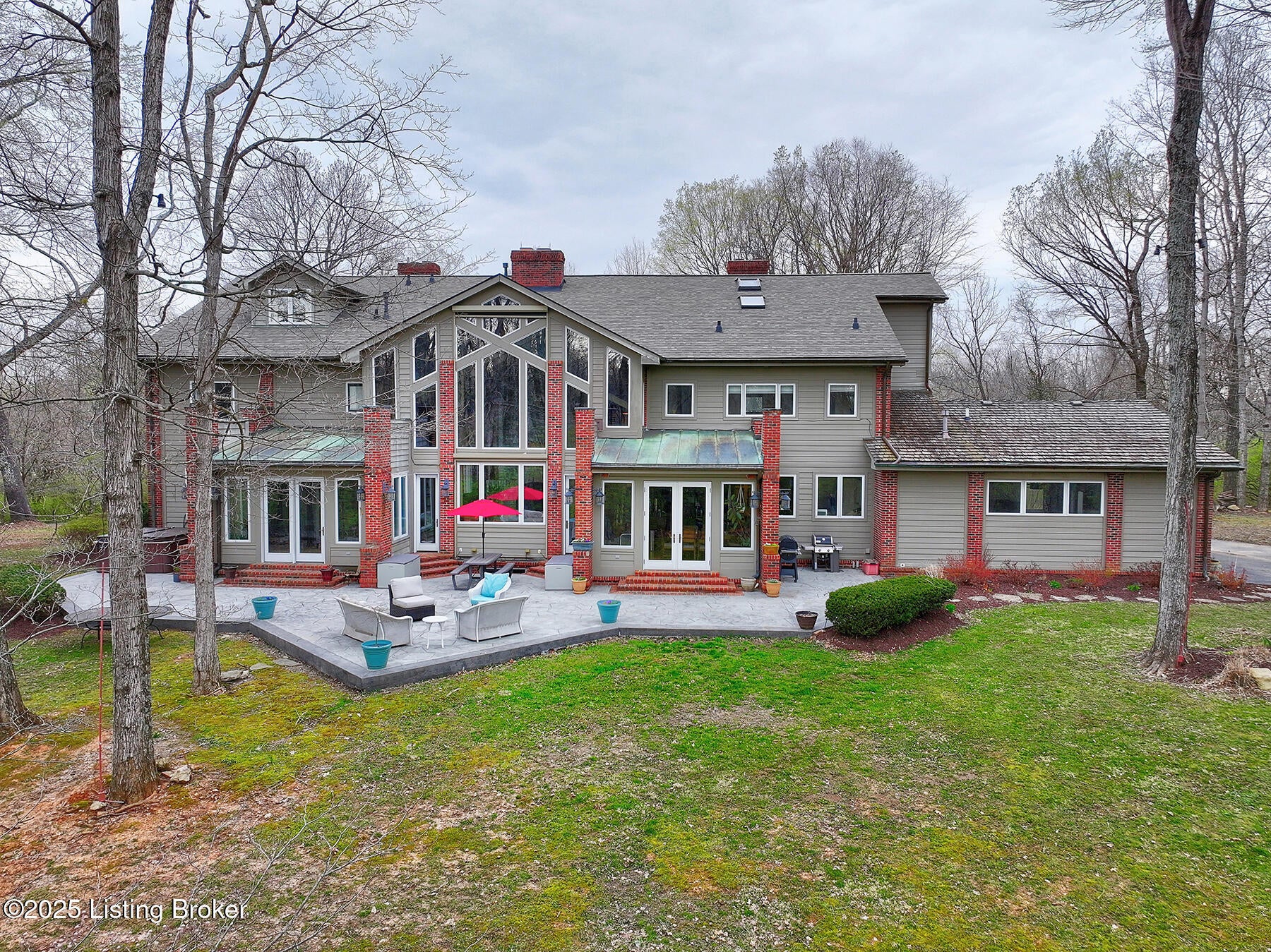 Louisville, Kentucky, 40220, United States, 5 Bedrooms Bedrooms, ,7 BathroomsBathrooms,Residential,Active,1953976