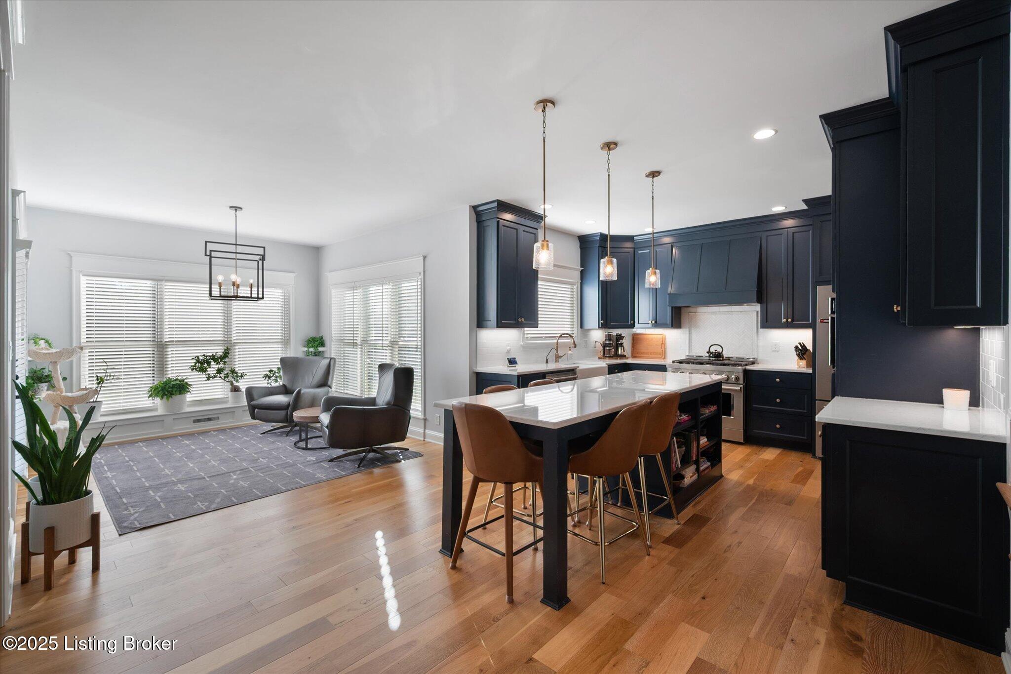 Crestwood, Kentucky, 40014, United States, 6 Bedrooms Bedrooms, ,5 BathroomsBathrooms,Residential,Active,1926918