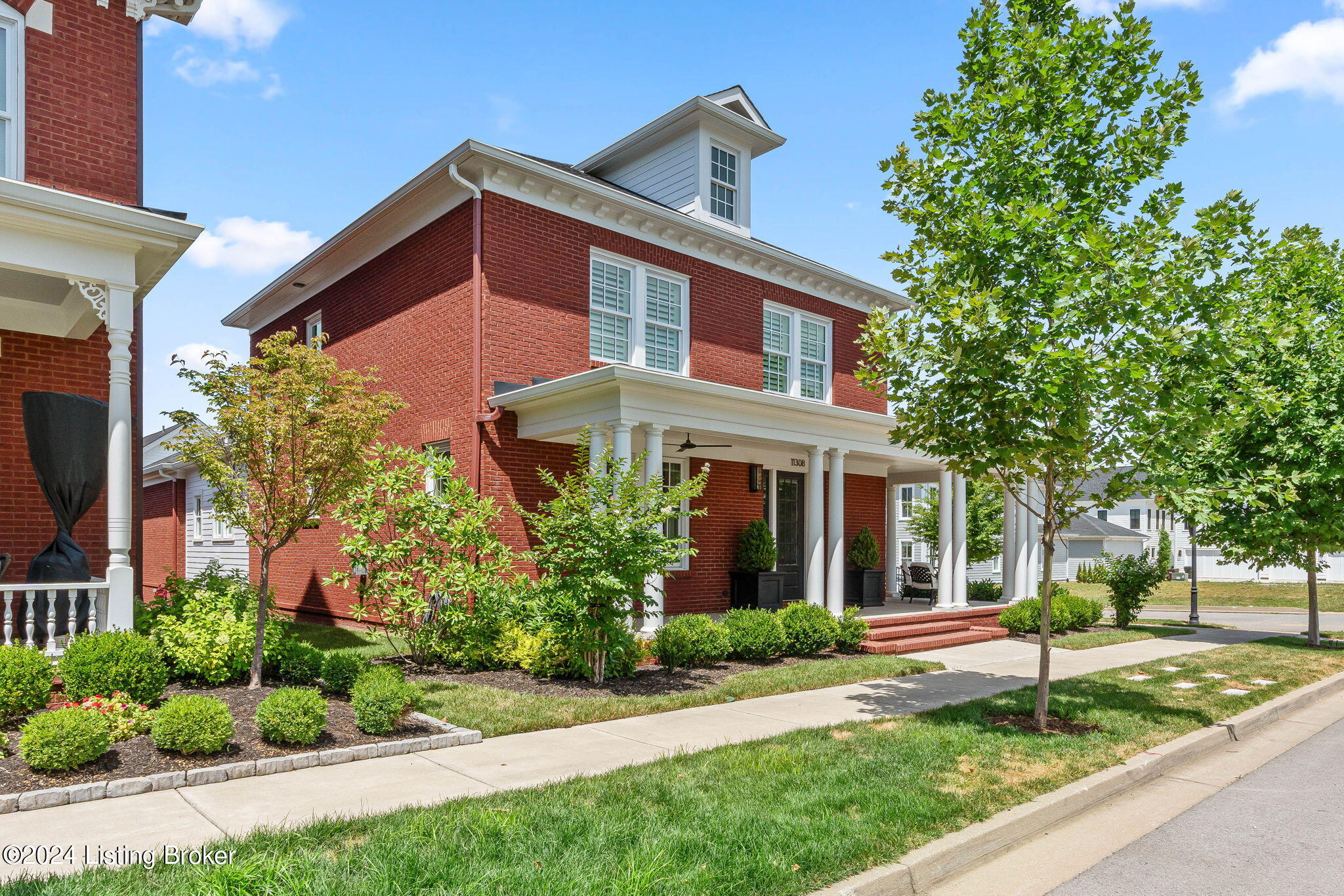 Prospect, Kentucky, 40059, United States, 6 Bedrooms Bedrooms, ,5 BathroomsBathrooms,Residential,Active,1926893