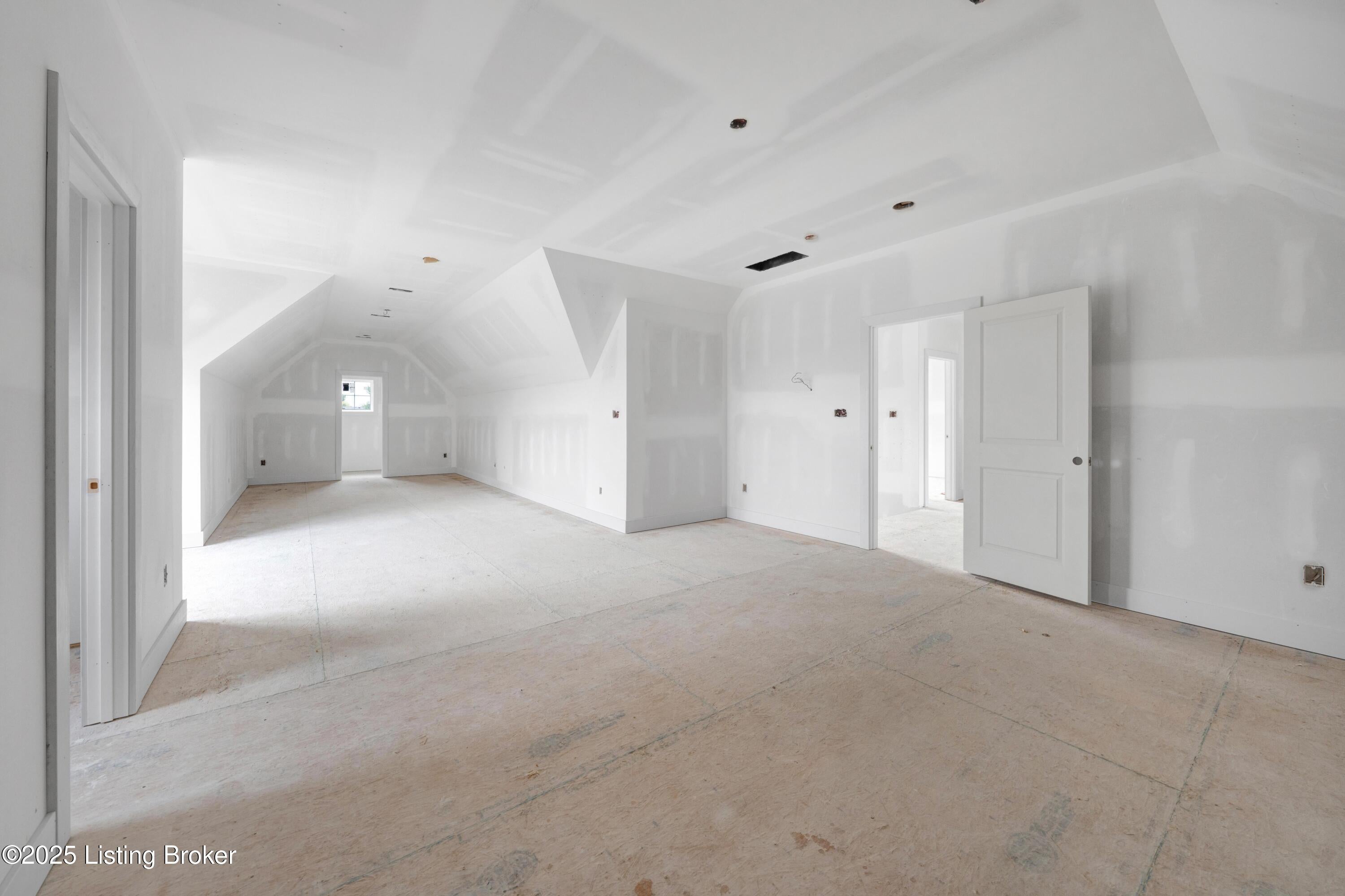 Prospect, Kentucky, 40059, United States, 5 Bedrooms Bedrooms, ,5 BathroomsBathrooms,Residential,Active,1849491
