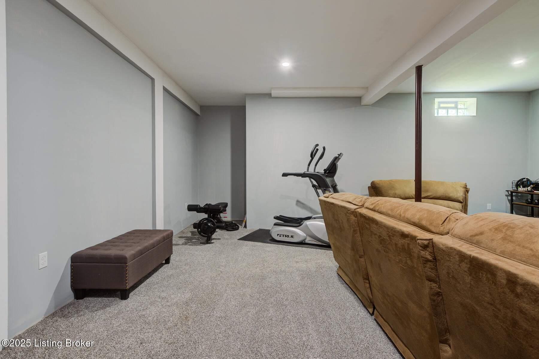 Taylorsville, Kentucky, 40071, United States, ,5 BathroomsBathrooms,Residential,Active,1900170