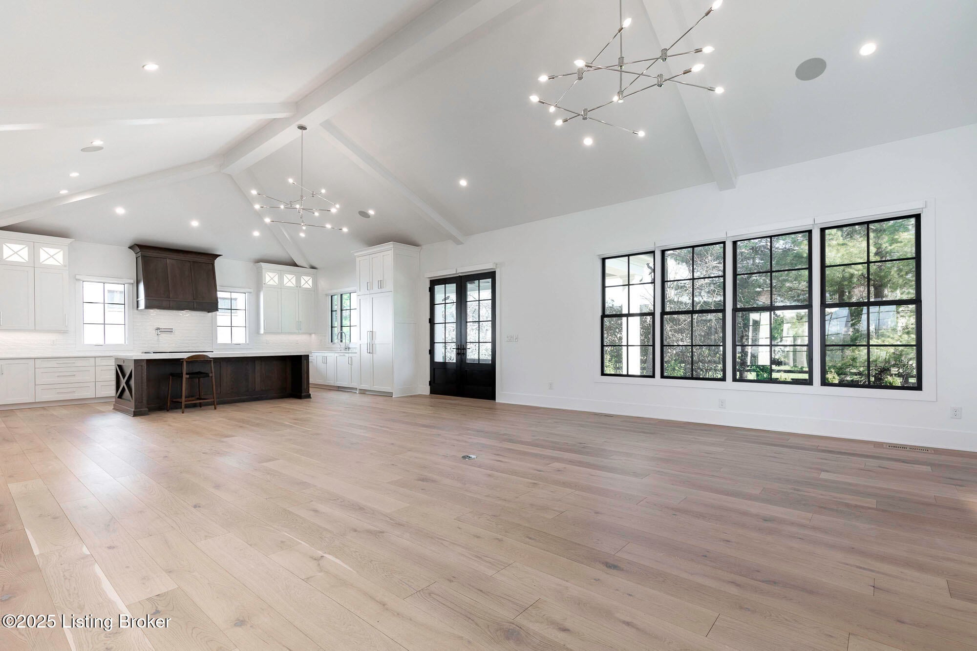 Prospect, Kentucky, 40059, United States, 5 Bedrooms Bedrooms, ,7 BathroomsBathrooms,Residential,Active,1894198