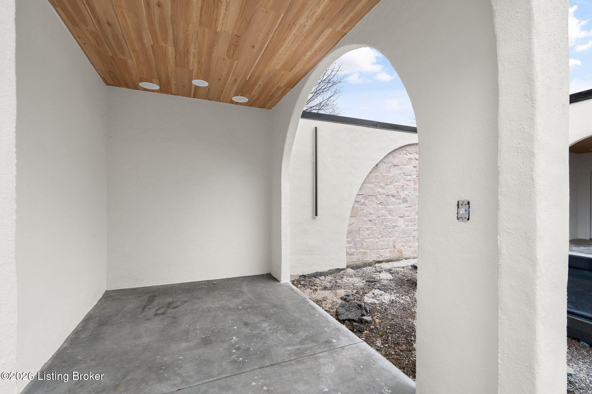 Shelbyville, Kentucky, 40065, United States, 5 Bedrooms Bedrooms, ,5 BathroomsBathrooms,Residential,Active,2007617