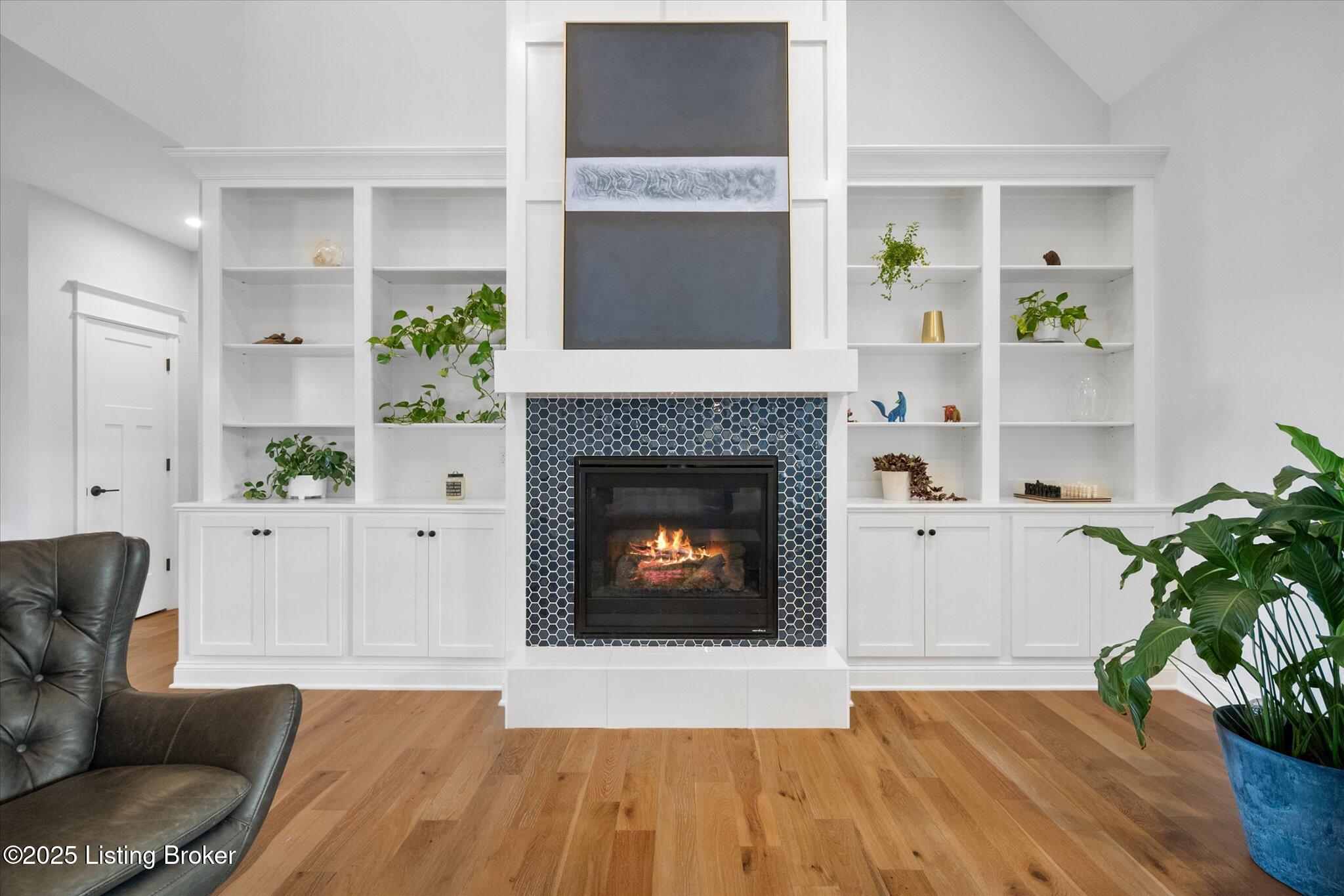 Crestwood, Kentucky, 40014, United States, 6 Bedrooms Bedrooms, ,5 BathroomsBathrooms,Residential,Active,1926918