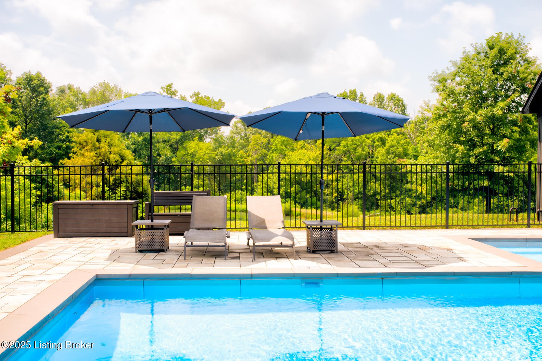 Taylorsville, Kentucky, 40071, United States, ,5 BathroomsBathrooms,Residential,Active,1900170