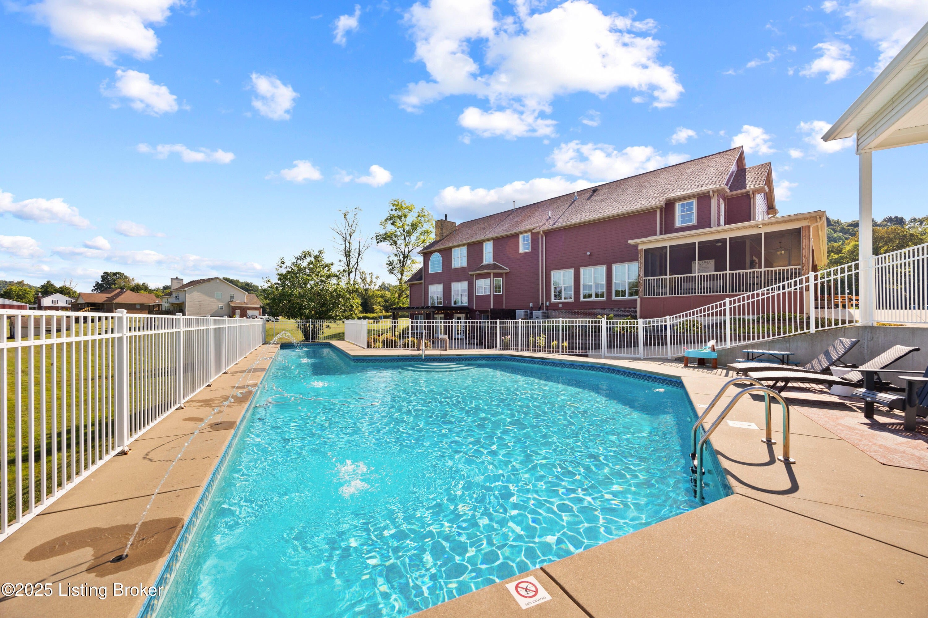 Louisville, Kentucky, 40272, United States, 6 Bedrooms Bedrooms, ,6 BathroomsBathrooms,Residential,Active,1929692