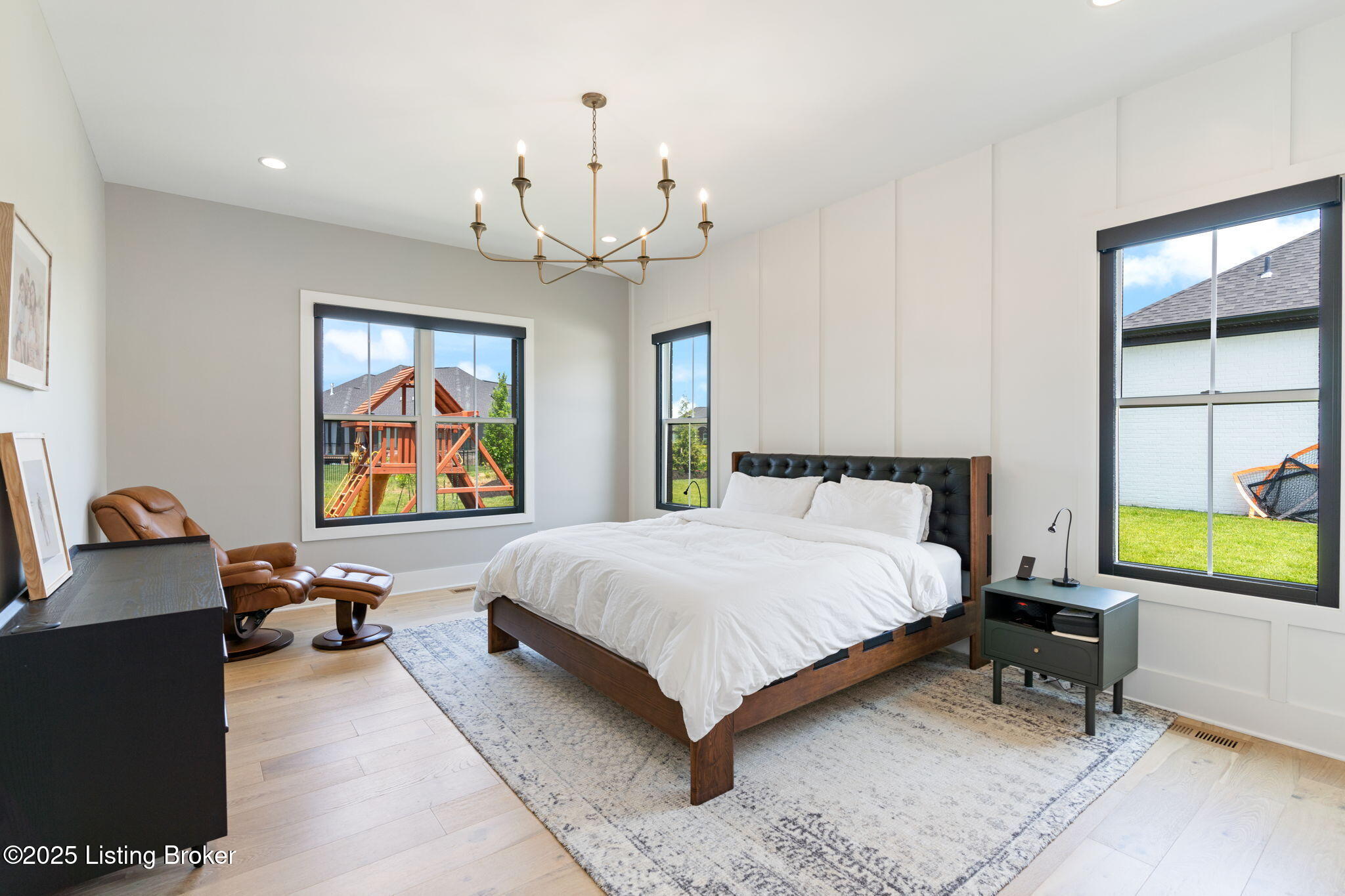 Crestwood, Kentucky, 40014, United States, 5 Bedrooms Bedrooms, ,5 BathroomsBathrooms,Residential,Active,1880027