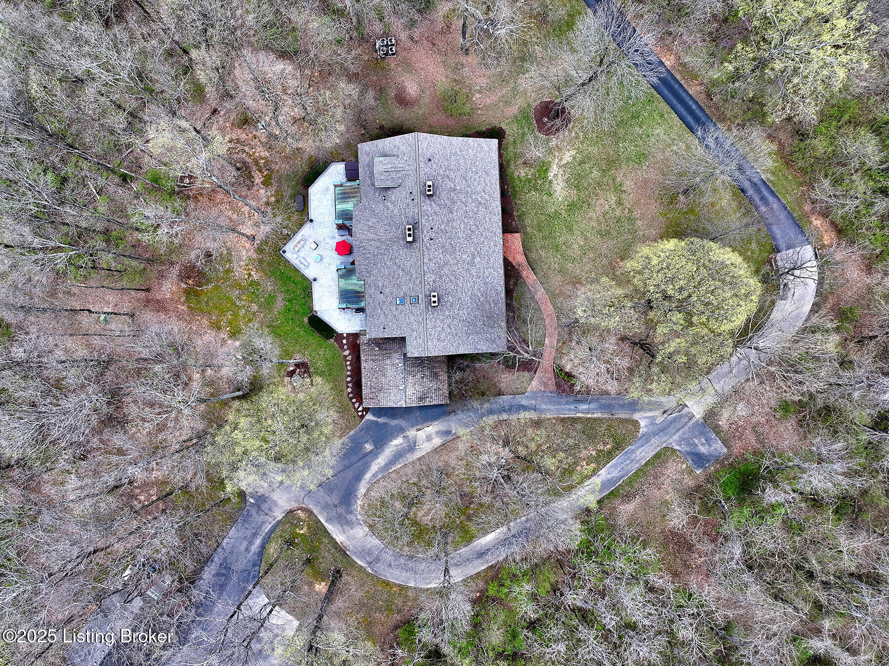 Louisville, Kentucky, 40220, United States, 5 Bedrooms Bedrooms, ,7 BathroomsBathrooms,Residential,Active,1953976