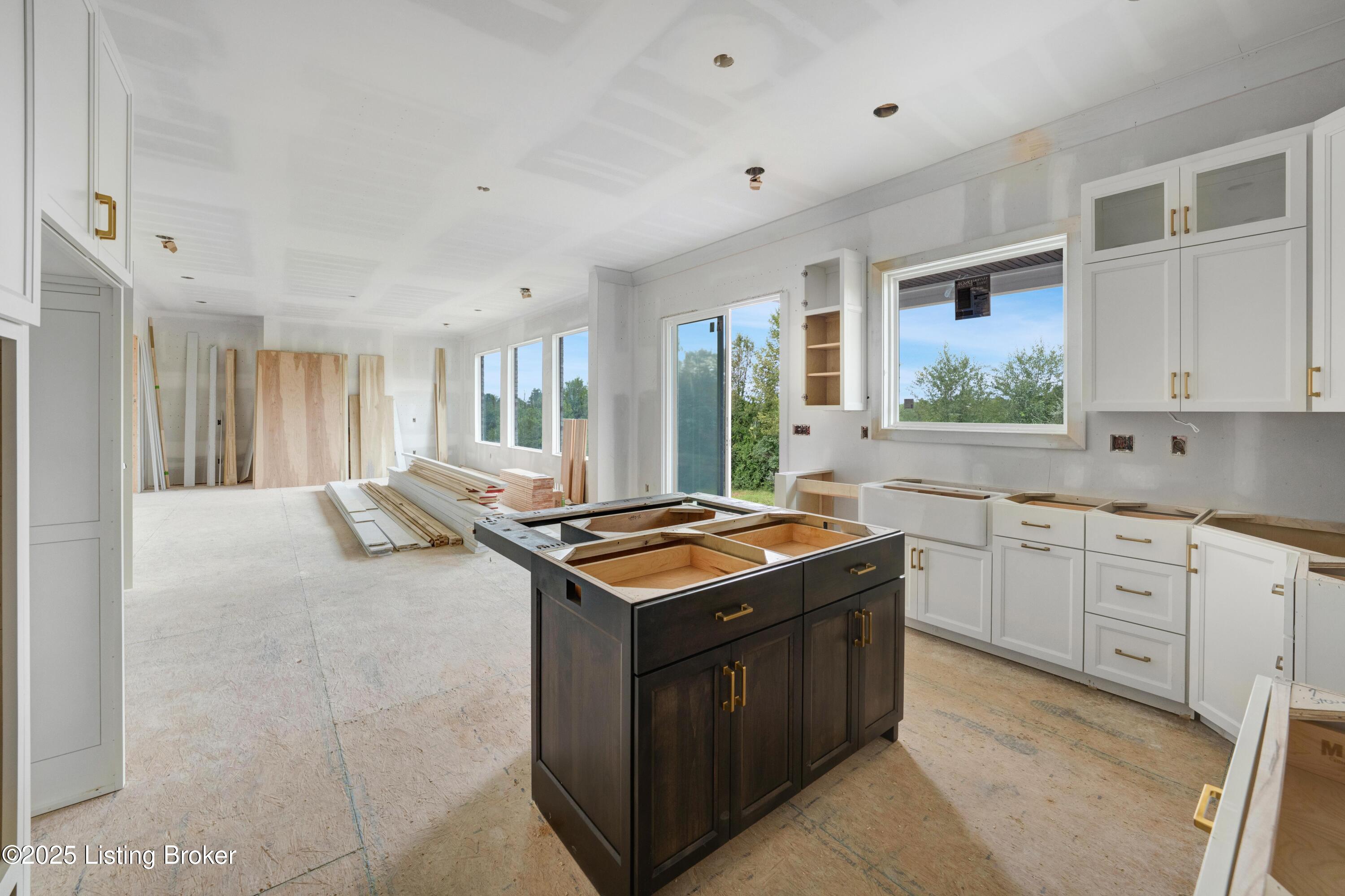 Prospect, Kentucky, 40059, United States, 5 Bedrooms Bedrooms, ,5 BathroomsBathrooms,Residential,Active,1849491
