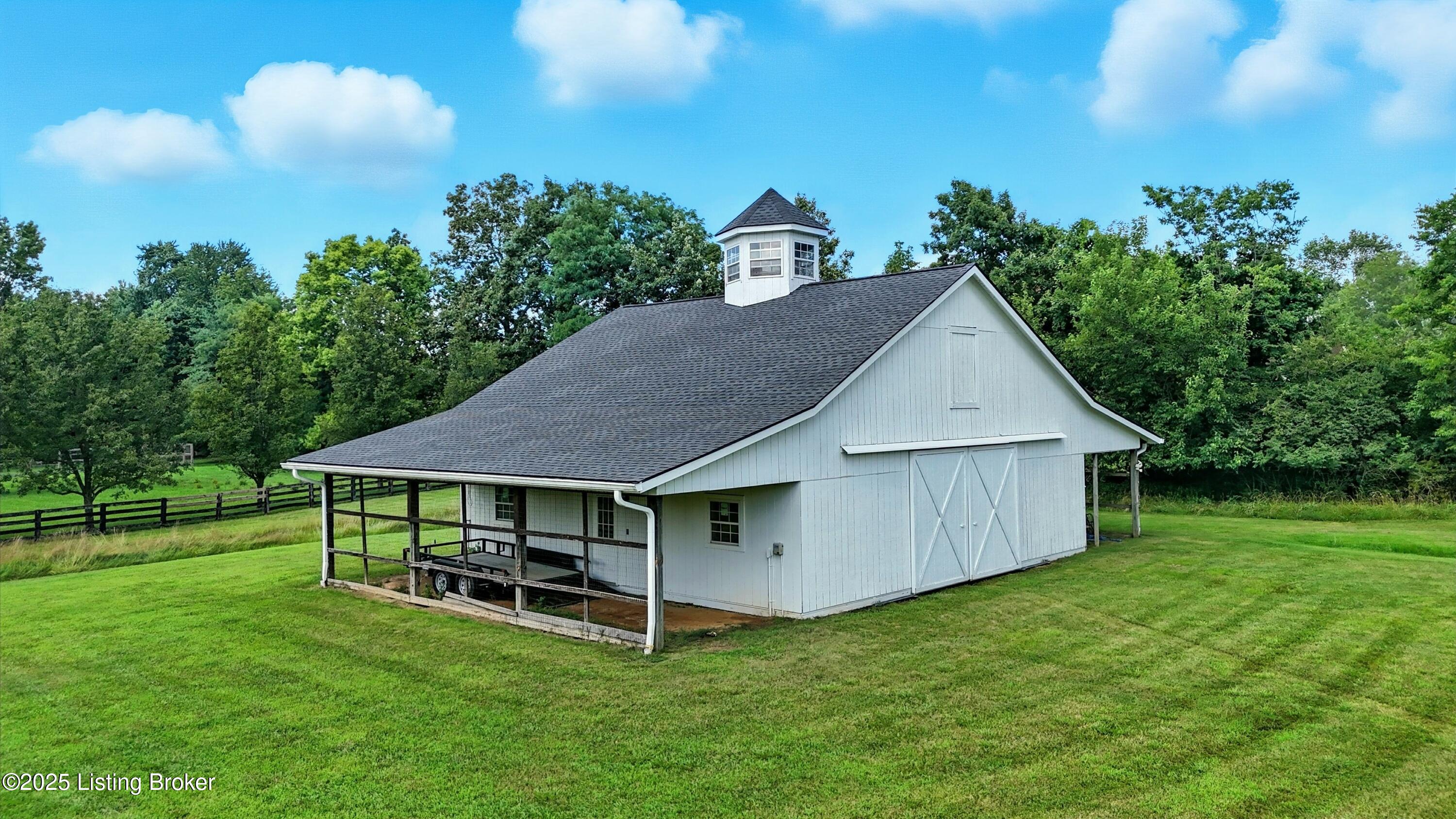 Louisville, Kentucky, 40223, United States, 5 Bedrooms Bedrooms, ,5 BathroomsBathrooms,Residential,Active,1968407