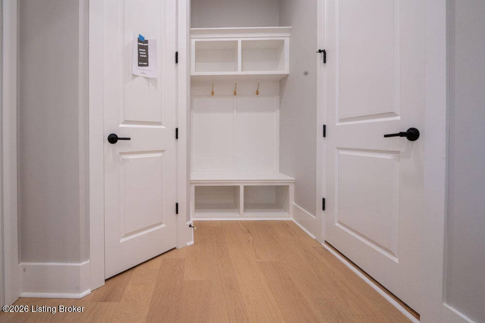 Prospect, Kentucky, 40059, United States, 5 Bedrooms Bedrooms, ,5 BathroomsBathrooms,Residential,Active,2008924