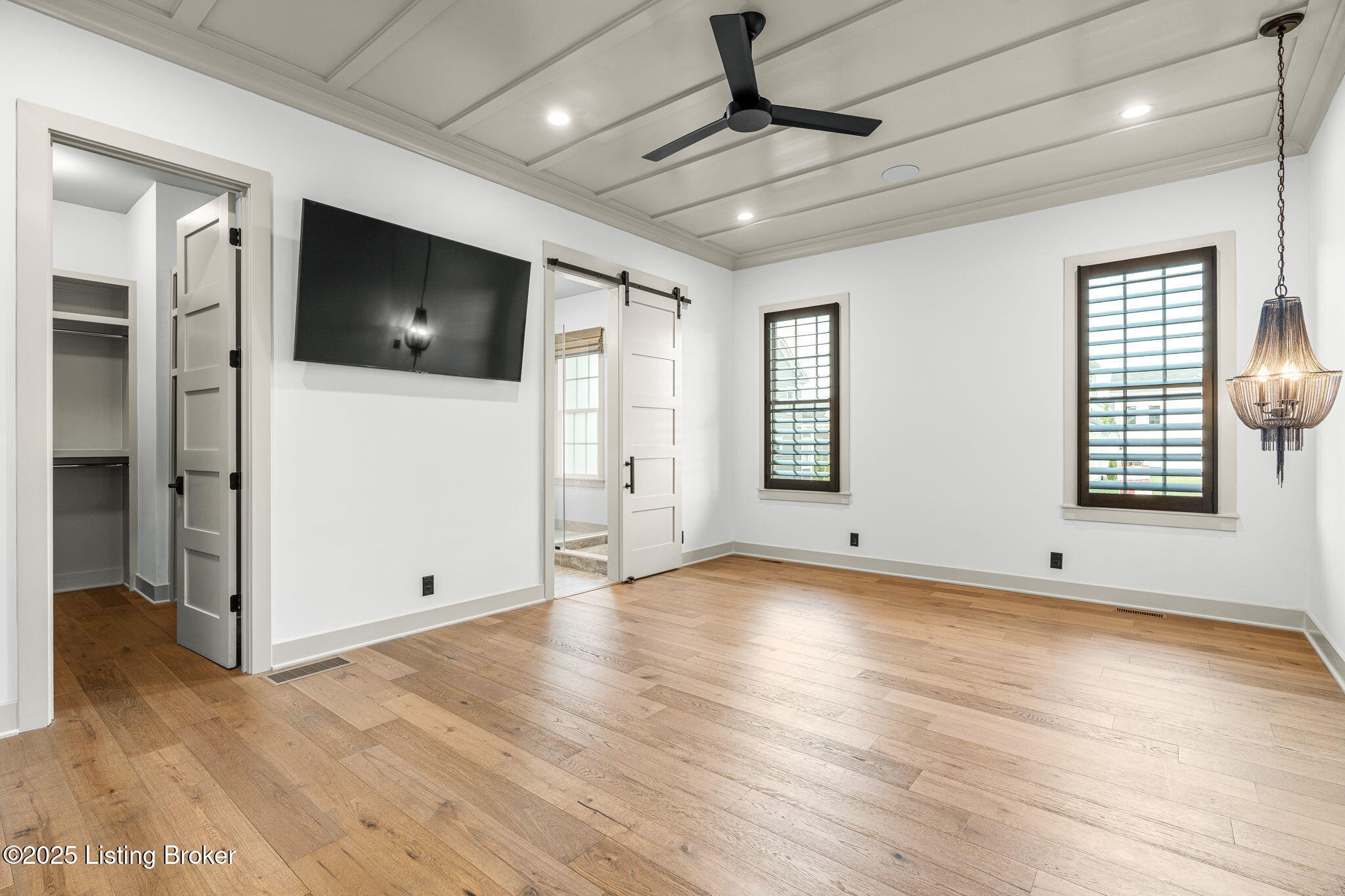 Prospect, Kentucky, 40059, United States, 6 Bedrooms Bedrooms, ,5 BathroomsBathrooms,Residential,Active,1926893