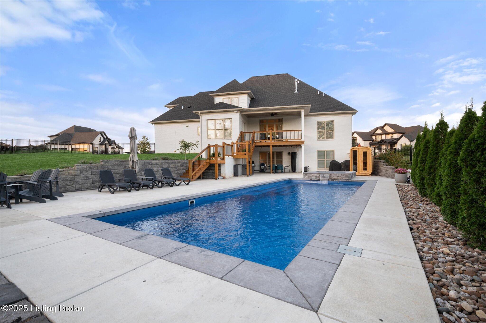 Crestwood, Kentucky, 40014, United States, 6 Bedrooms Bedrooms, ,5 BathroomsBathrooms,Residential,Active,1926918