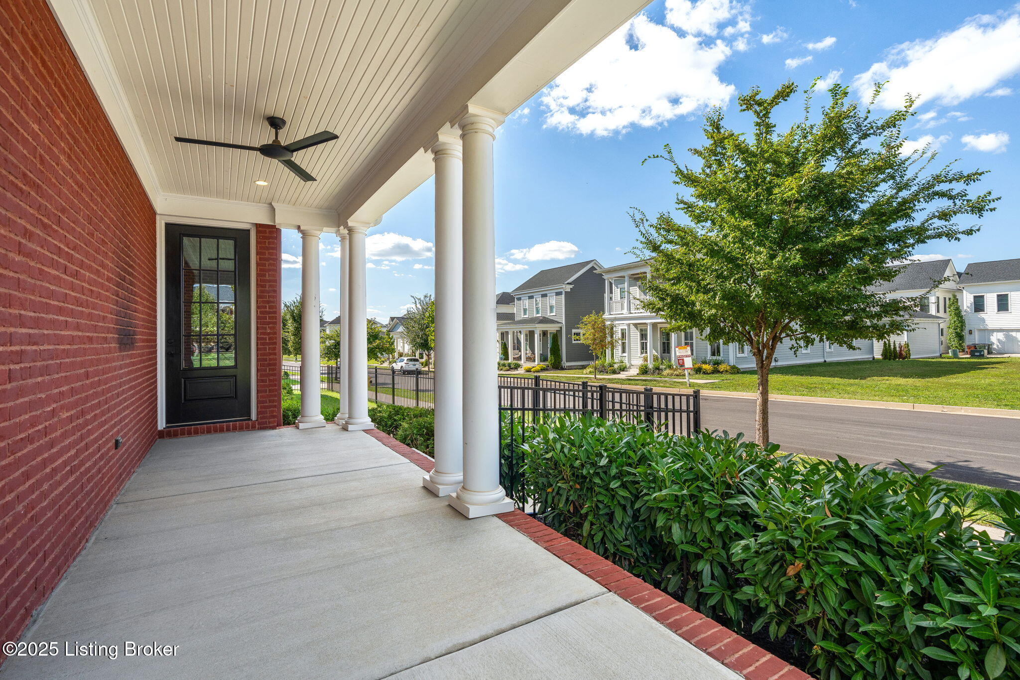 Prospect, Kentucky, 40059, United States, 6 Bedrooms Bedrooms, ,5 BathroomsBathrooms,Residential,Active,1926893