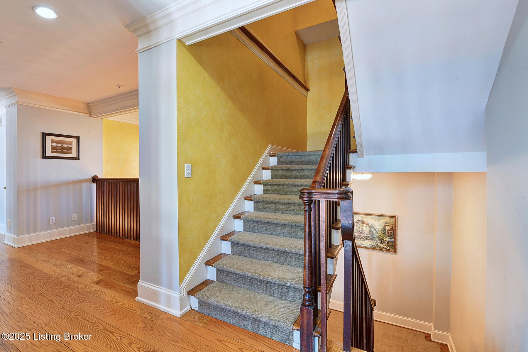 Louisville, Kentucky, 40220, United States, 5 Bedrooms Bedrooms, ,7 BathroomsBathrooms,Residential,Active,1953976