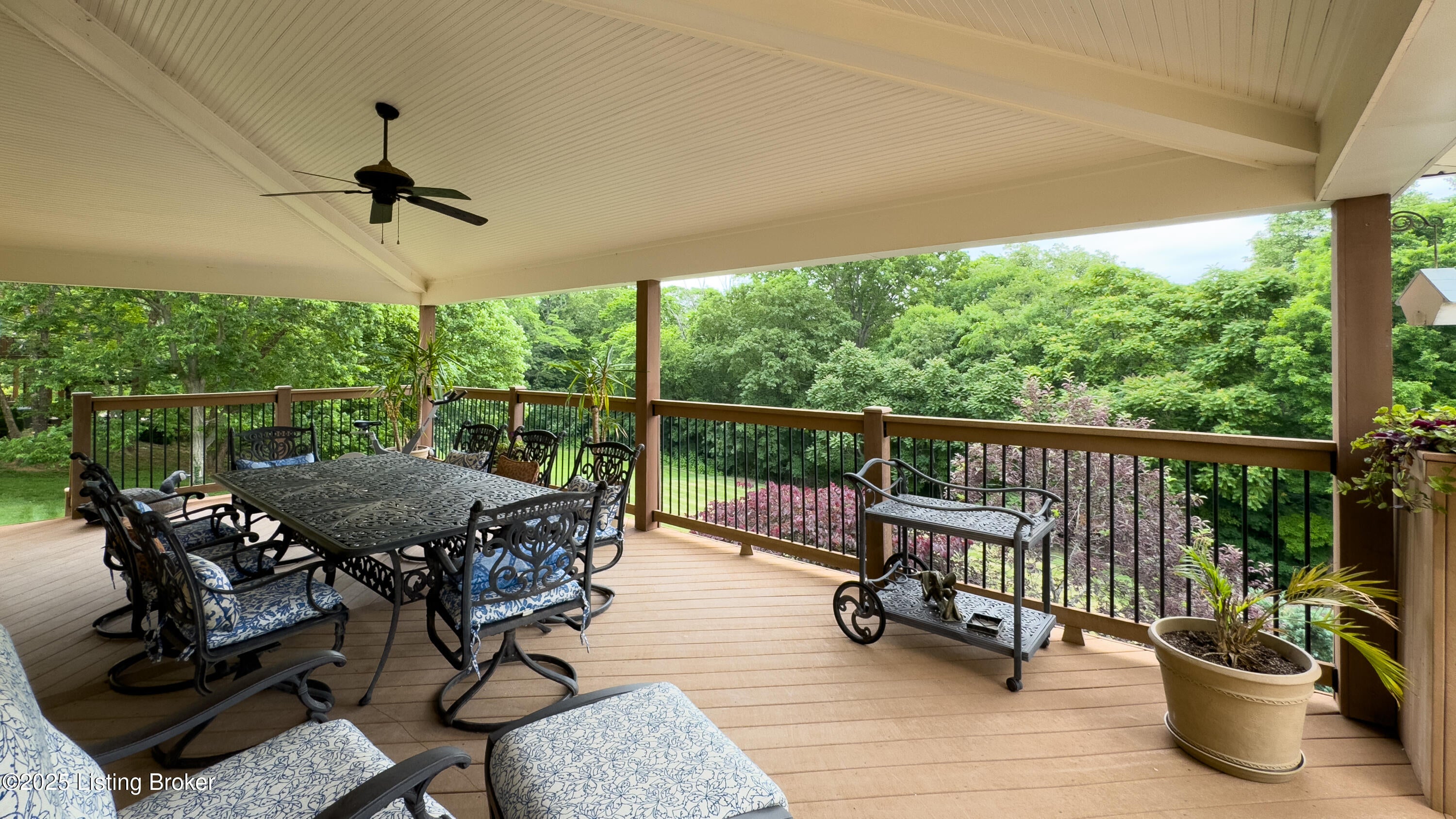 Prospect, Kentucky, 40059, United States, ,5 BathroomsBathrooms,Residential,Active,1849523