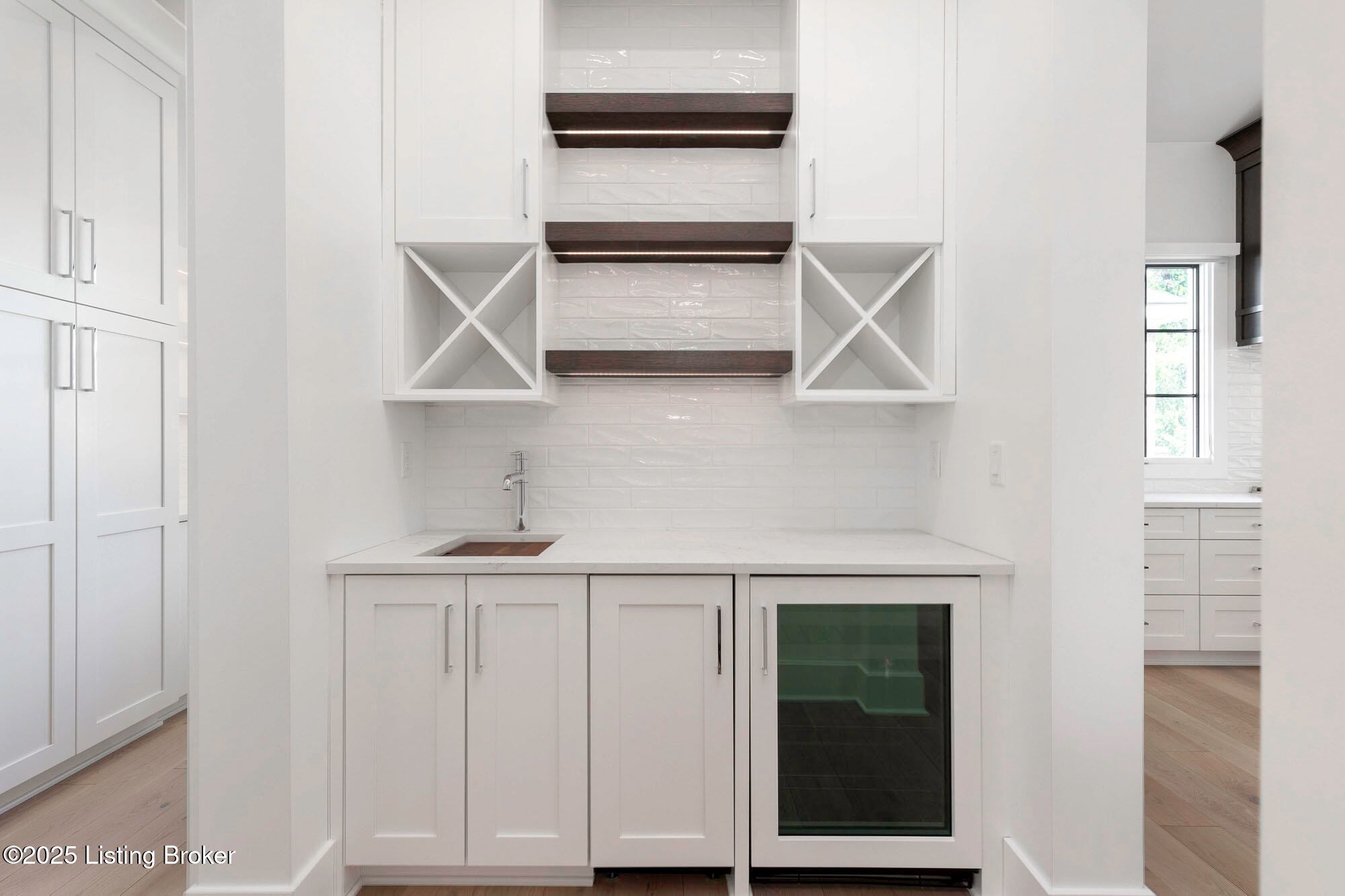 Prospect, Kentucky, 40059, United States, 5 Bedrooms Bedrooms, ,7 BathroomsBathrooms,Residential,Active,1894198