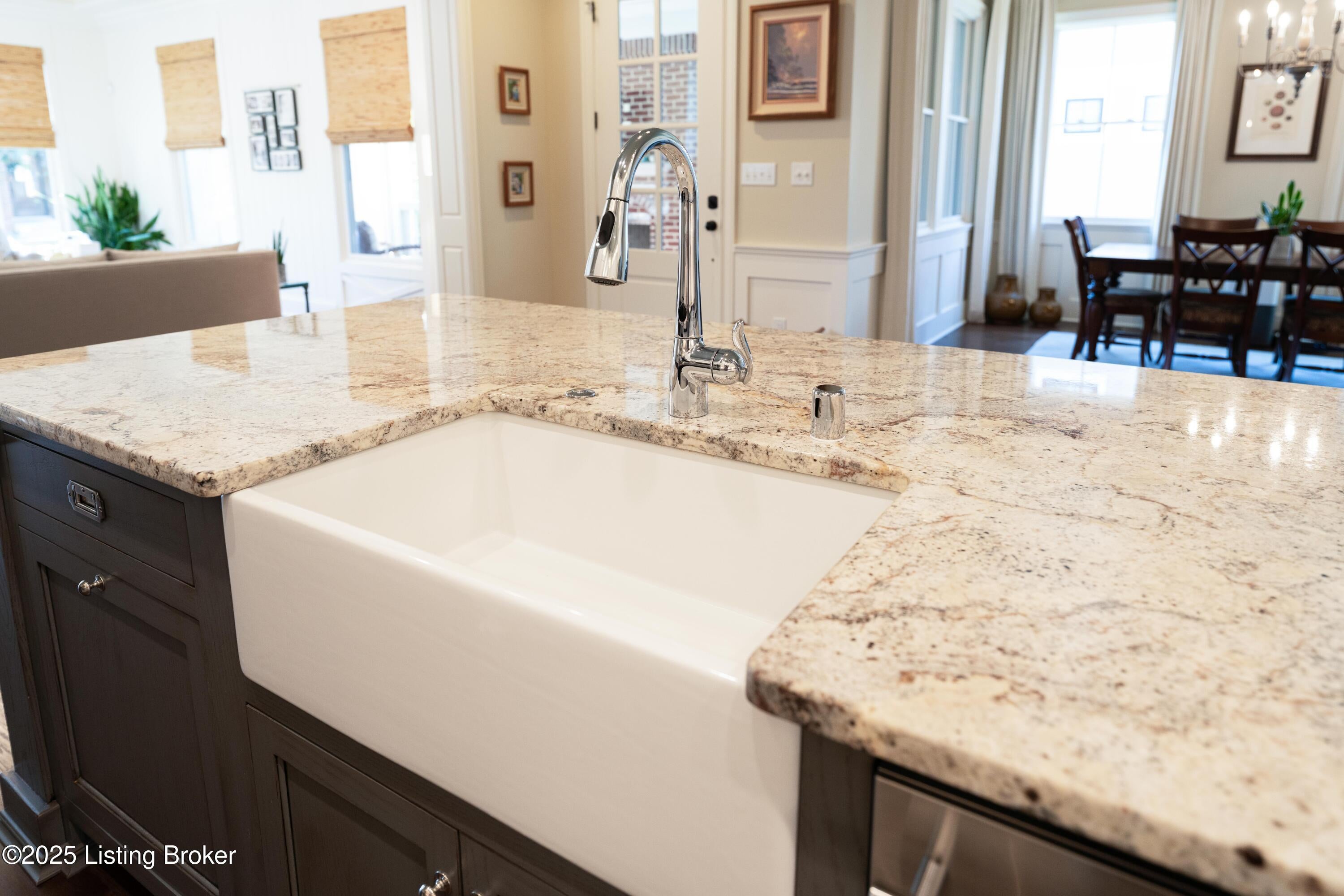 Prospect, Kentucky, 40059, United States, 4 Bedrooms Bedrooms, ,4 BathroomsBathrooms,Residential,Active,1969754