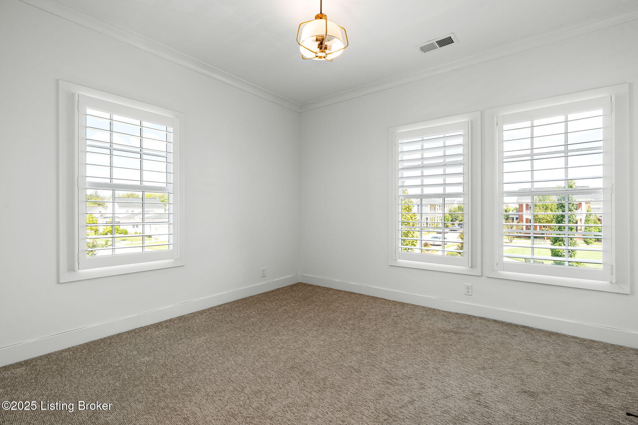 Prospect, Kentucky, 40059, United States, 6 Bedrooms Bedrooms, ,5 BathroomsBathrooms,Residential,Active,1926893