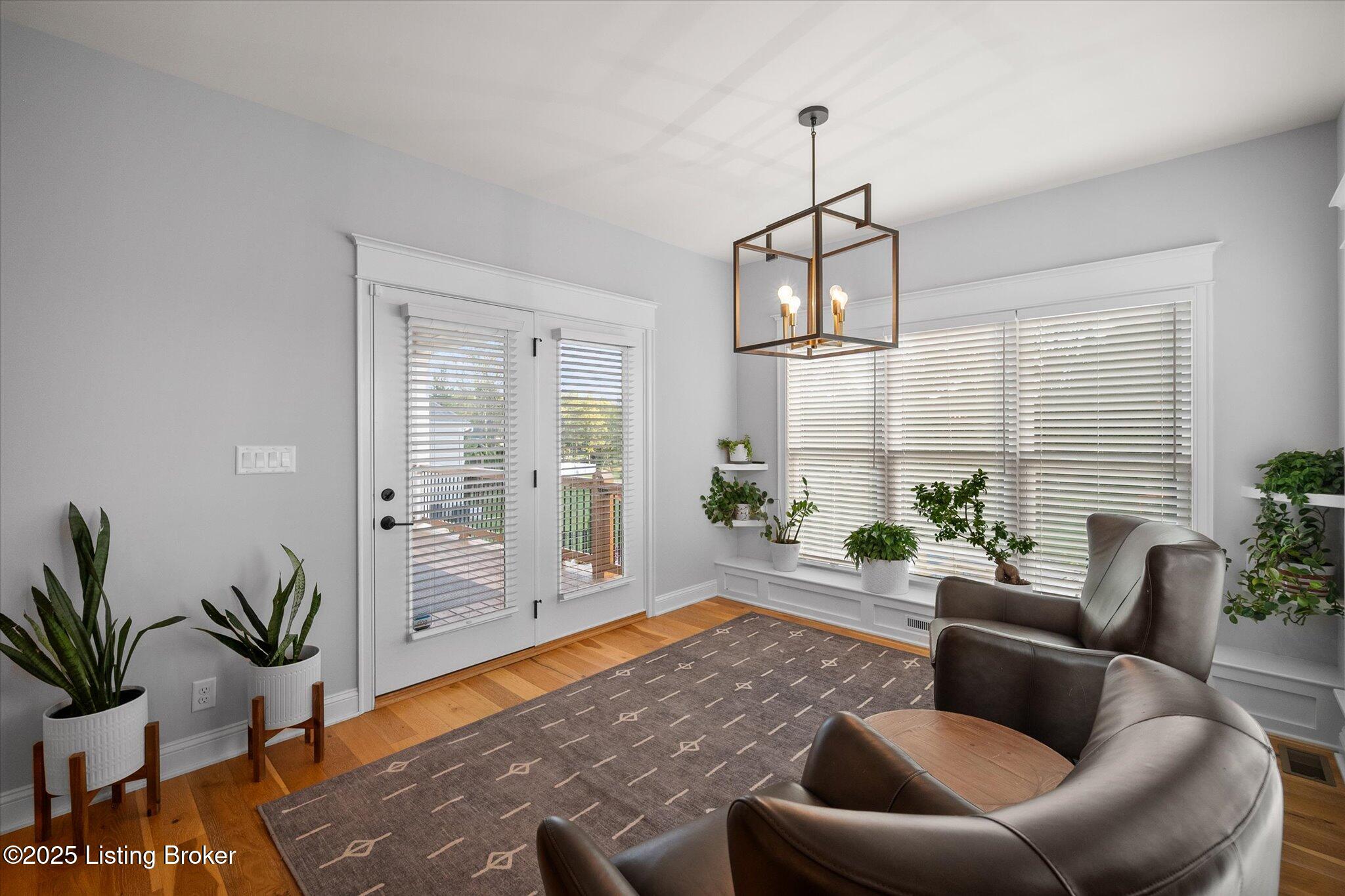 Crestwood, Kentucky, 40014, United States, 6 Bedrooms Bedrooms, ,5 BathroomsBathrooms,Residential,Active,1926918