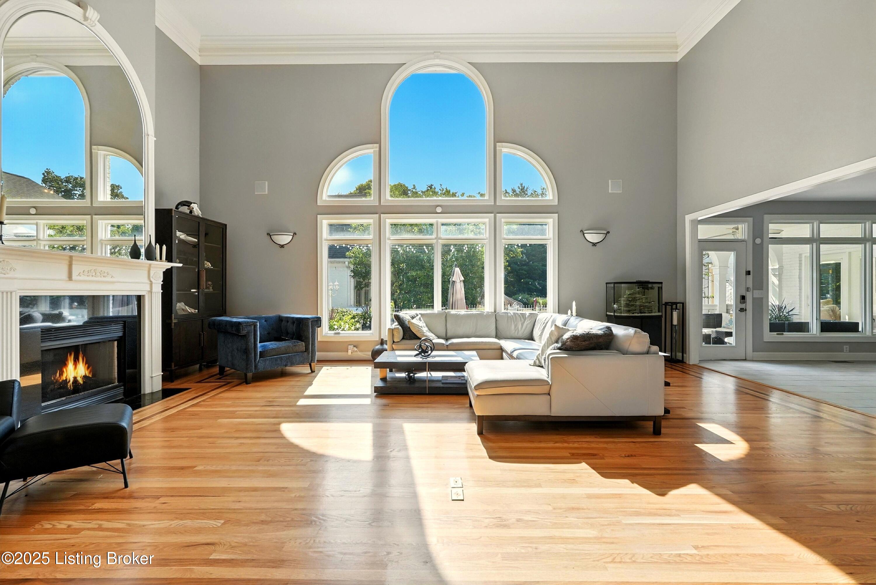 Louisville, Kentucky, 40223, United States, 5 Bedrooms Bedrooms, ,5 BathroomsBathrooms,Residential,Active,1968407